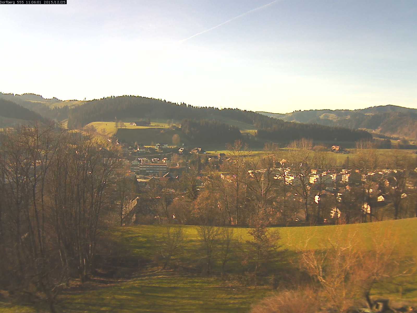 Webcam-Bild: Aussicht vom Dorfberg in Langnau 20151225-110601