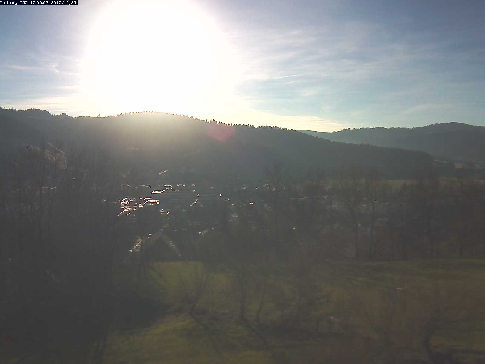 Webcam-Bild: Aussicht vom Dorfberg in Langnau 20151225-150601