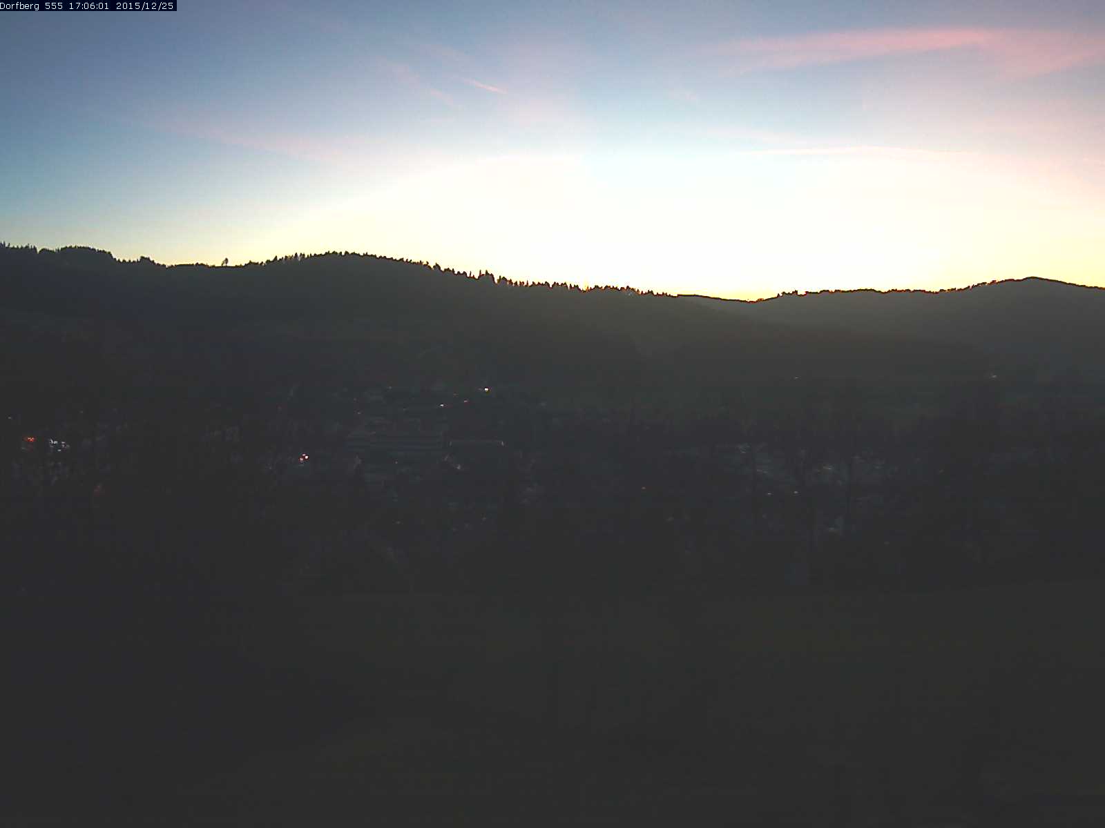 Webcam-Bild: Aussicht vom Dorfberg in Langnau 20151225-170601