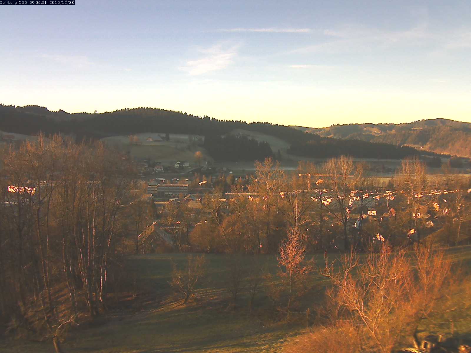 Webcam-Bild: Aussicht vom Dorfberg in Langnau 20151228-090601