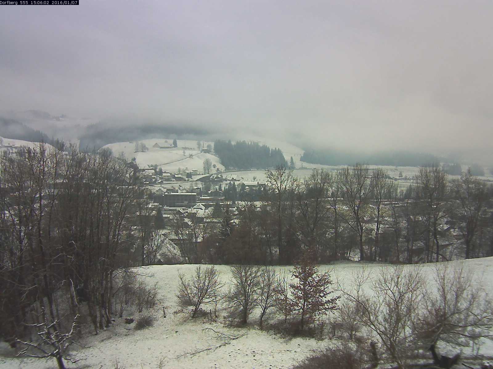 Webcam-Bild: Aussicht vom Dorfberg in Langnau 20160107-150601