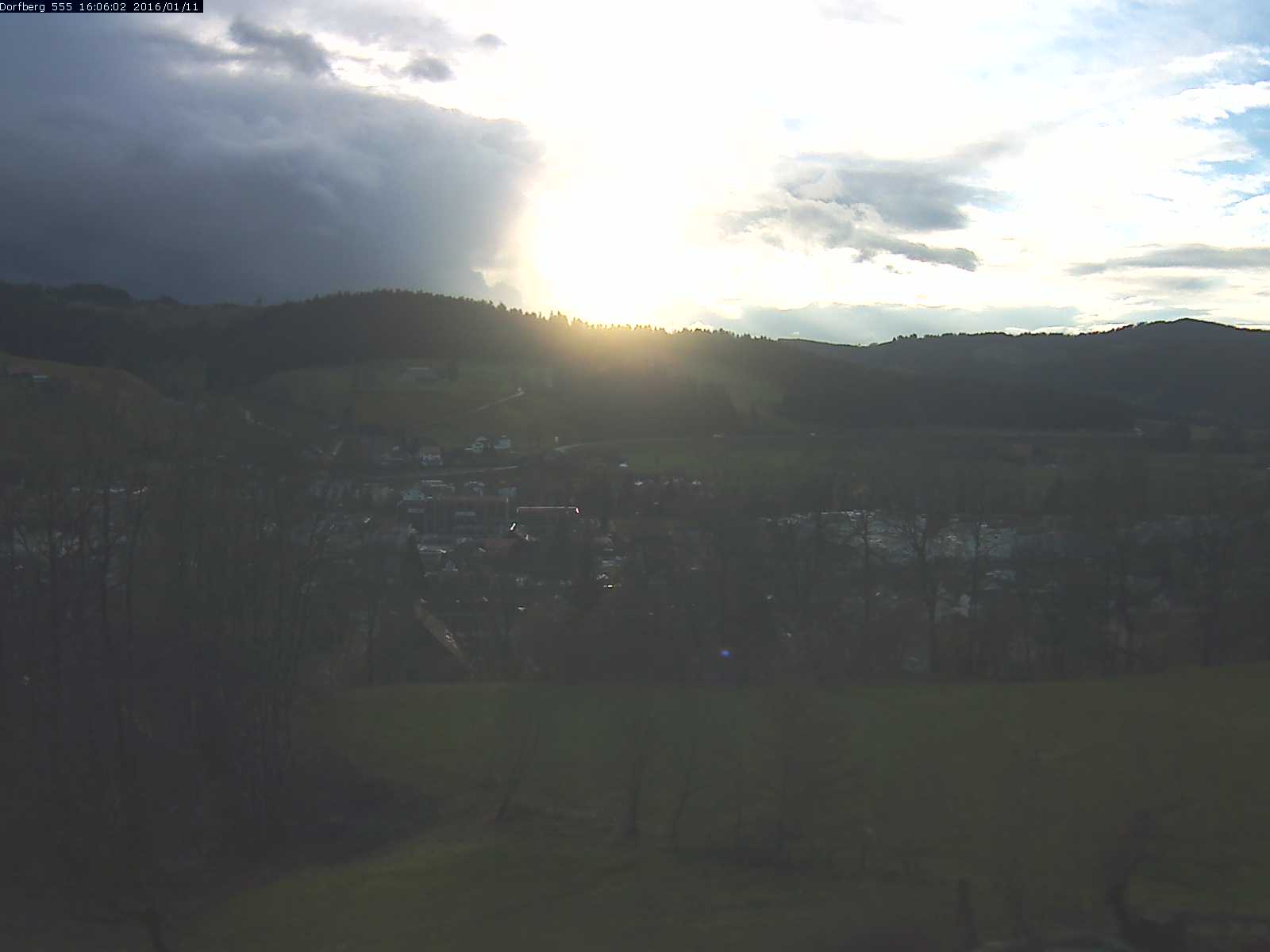 Webcam-Bild: Aussicht vom Dorfberg in Langnau 20160111-160601