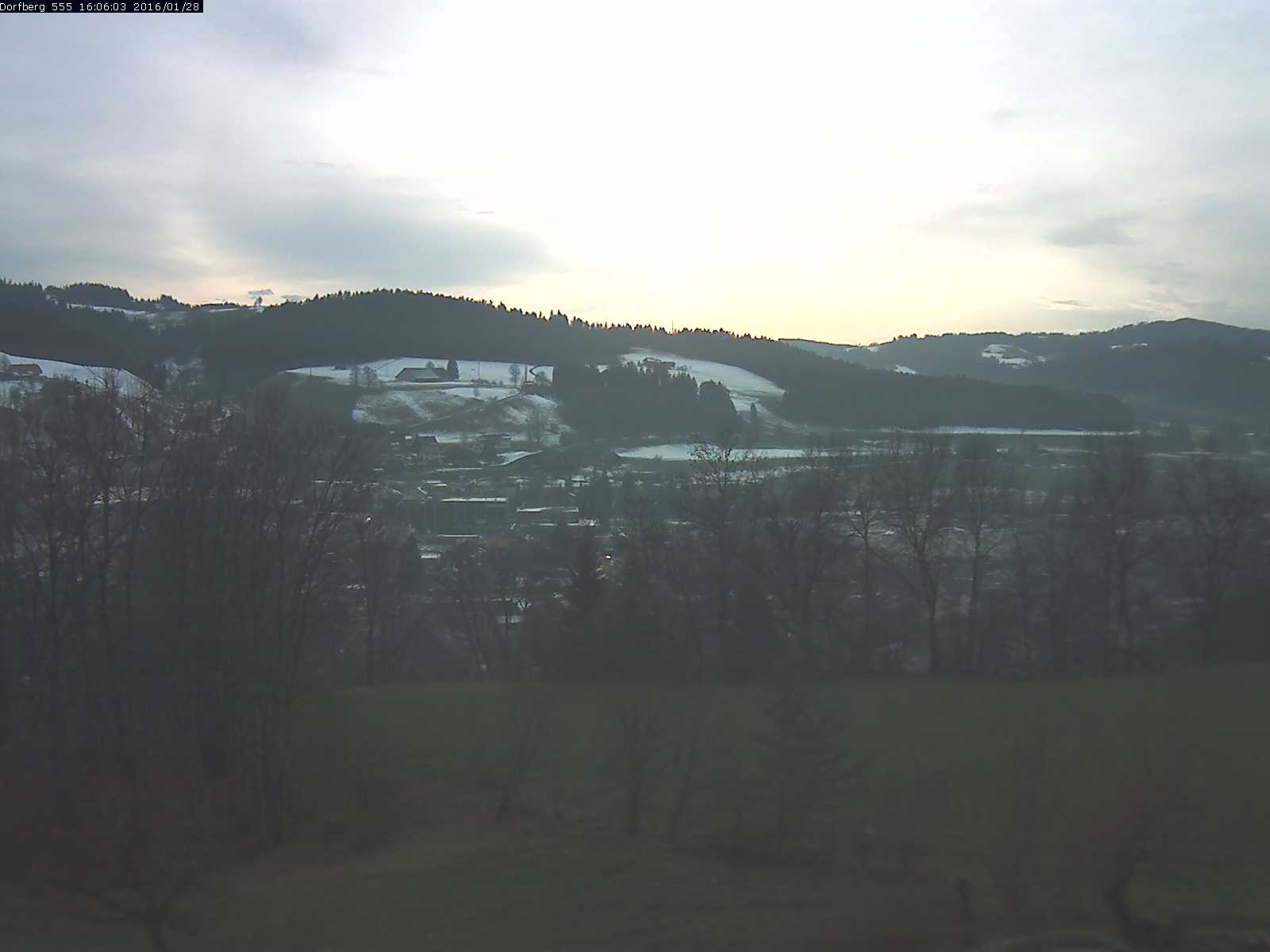 Webcam-Bild: Aussicht vom Dorfberg in Langnau 20160128-160601