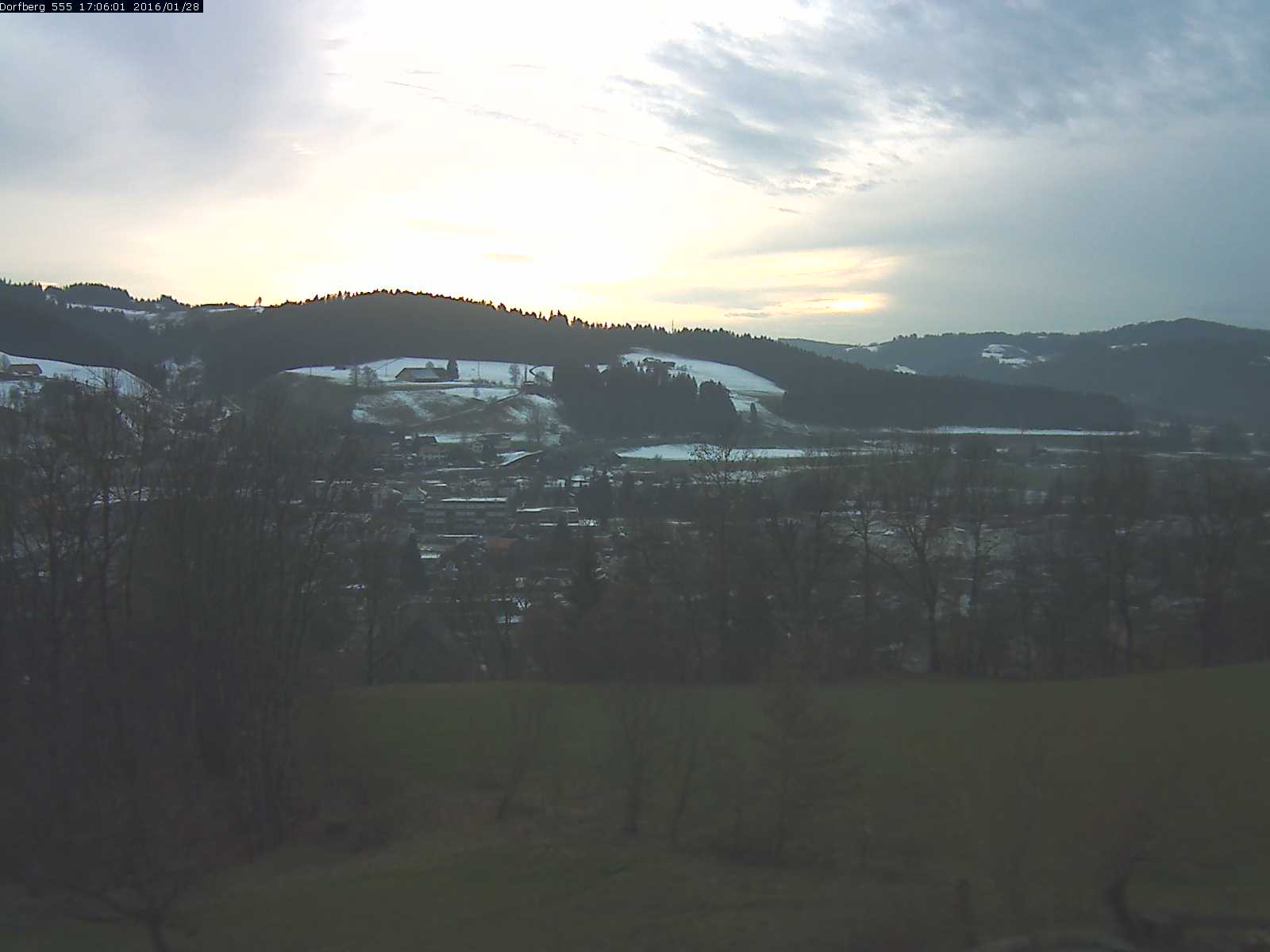Webcam-Bild: Aussicht vom Dorfberg in Langnau 20160128-170601