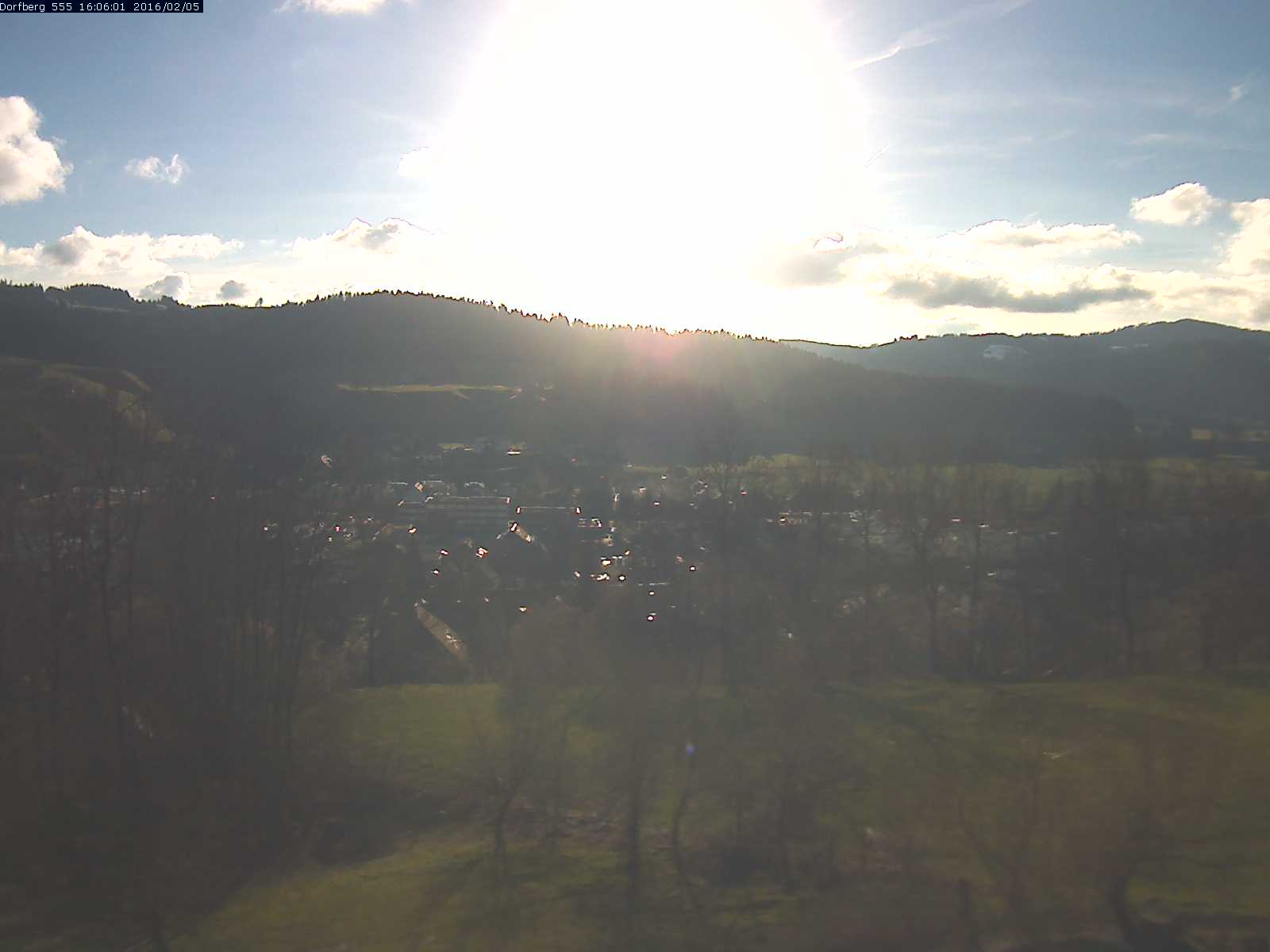 Webcam-Bild: Aussicht vom Dorfberg in Langnau 20160205-160601