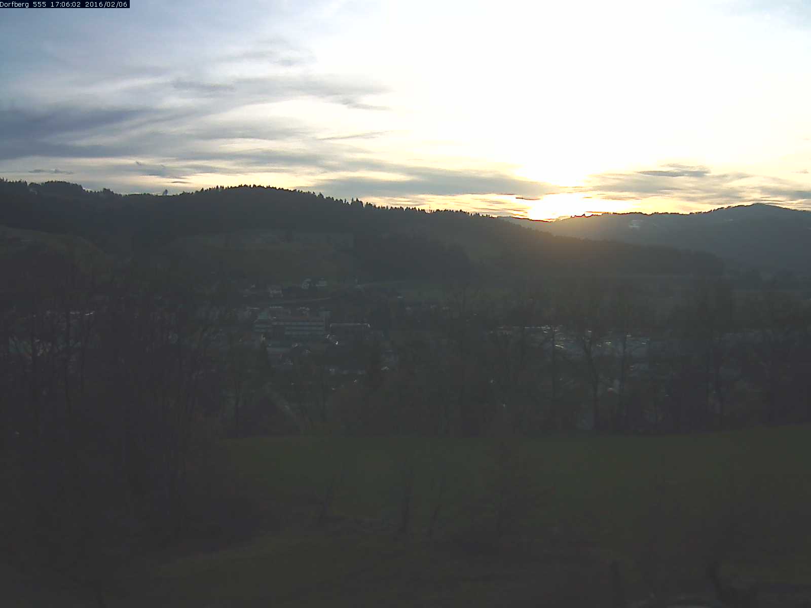 Webcam-Bild: Aussicht vom Dorfberg in Langnau 20160206-170601