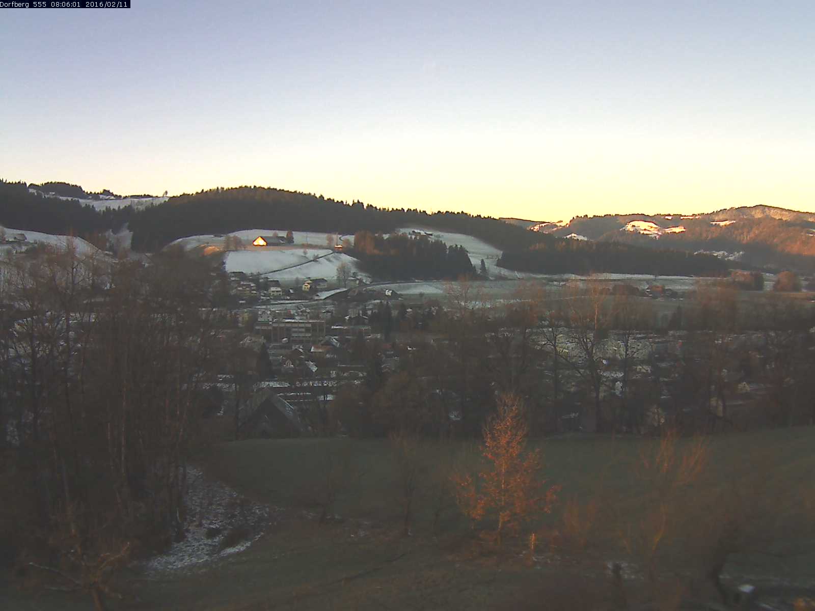 Webcam-Bild: Aussicht vom Dorfberg in Langnau 20160211-080601