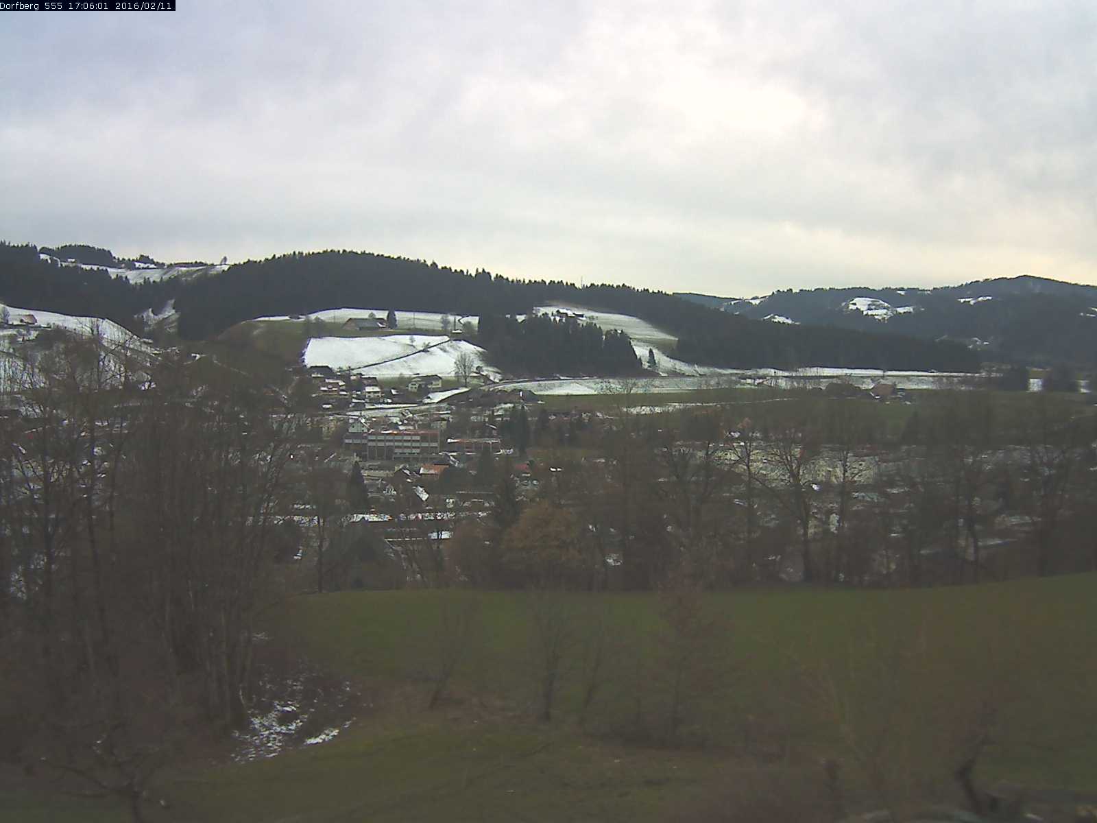 Webcam-Bild: Aussicht vom Dorfberg in Langnau 20160211-170601