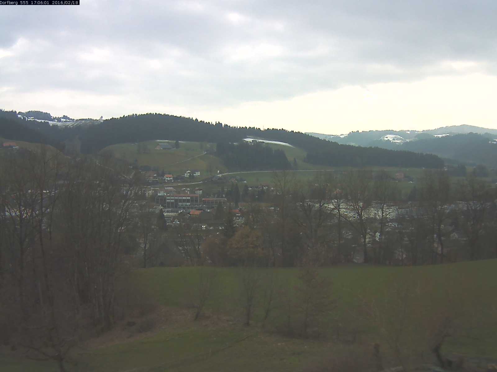 Webcam-Bild: Aussicht vom Dorfberg in Langnau 20160218-170601