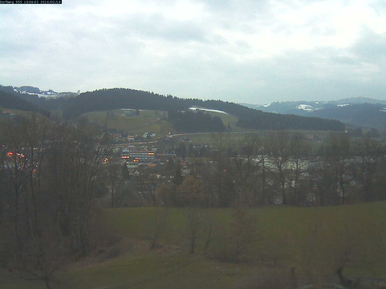 Webcam-Bild: Aussicht vom Dorfberg in Langnau 20160218-180601