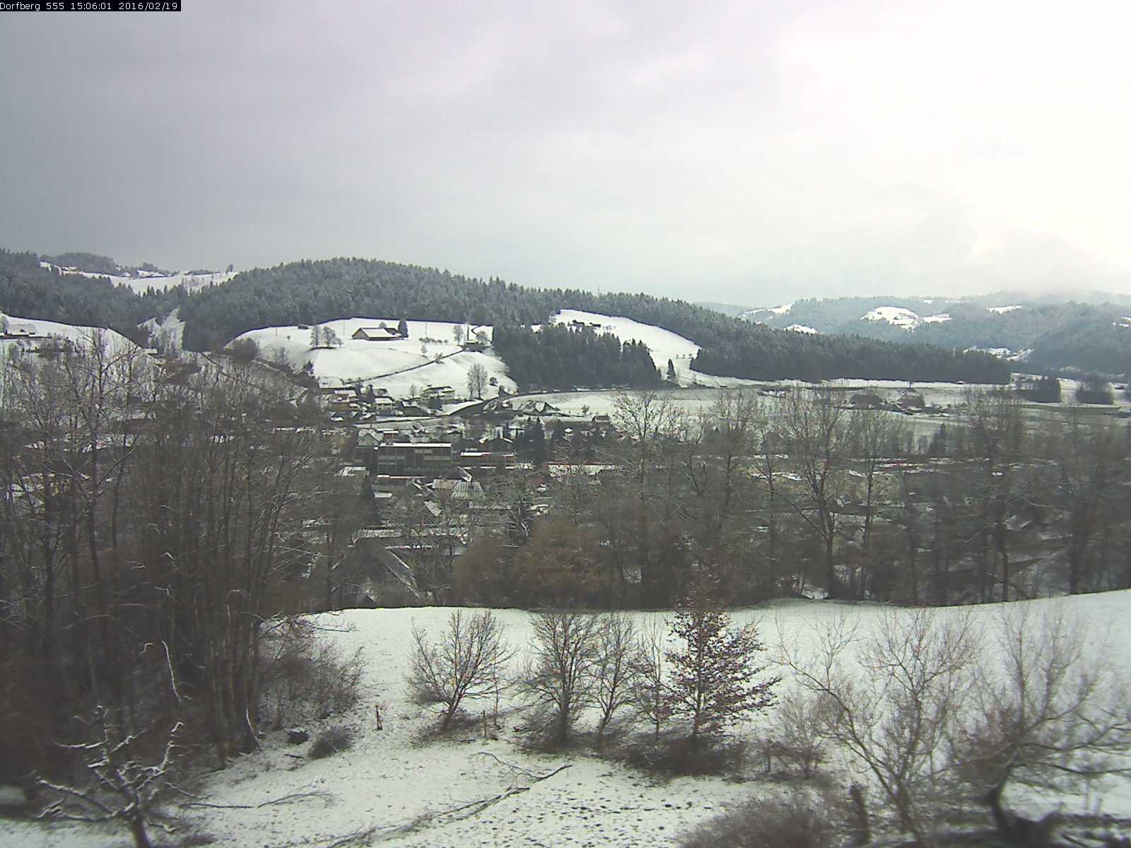 Webcam-Bild: Aussicht vom Dorfberg in Langnau 20160219-150601