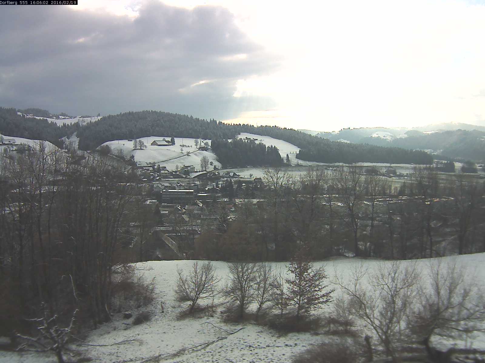 Webcam-Bild: Aussicht vom Dorfberg in Langnau 20160219-160601