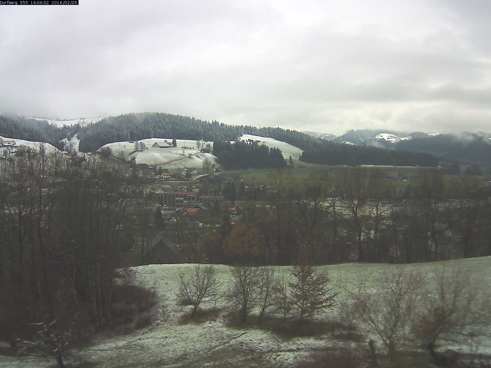 Webcam-Bild: Aussicht vom Dorfberg in Langnau 20160225-160601