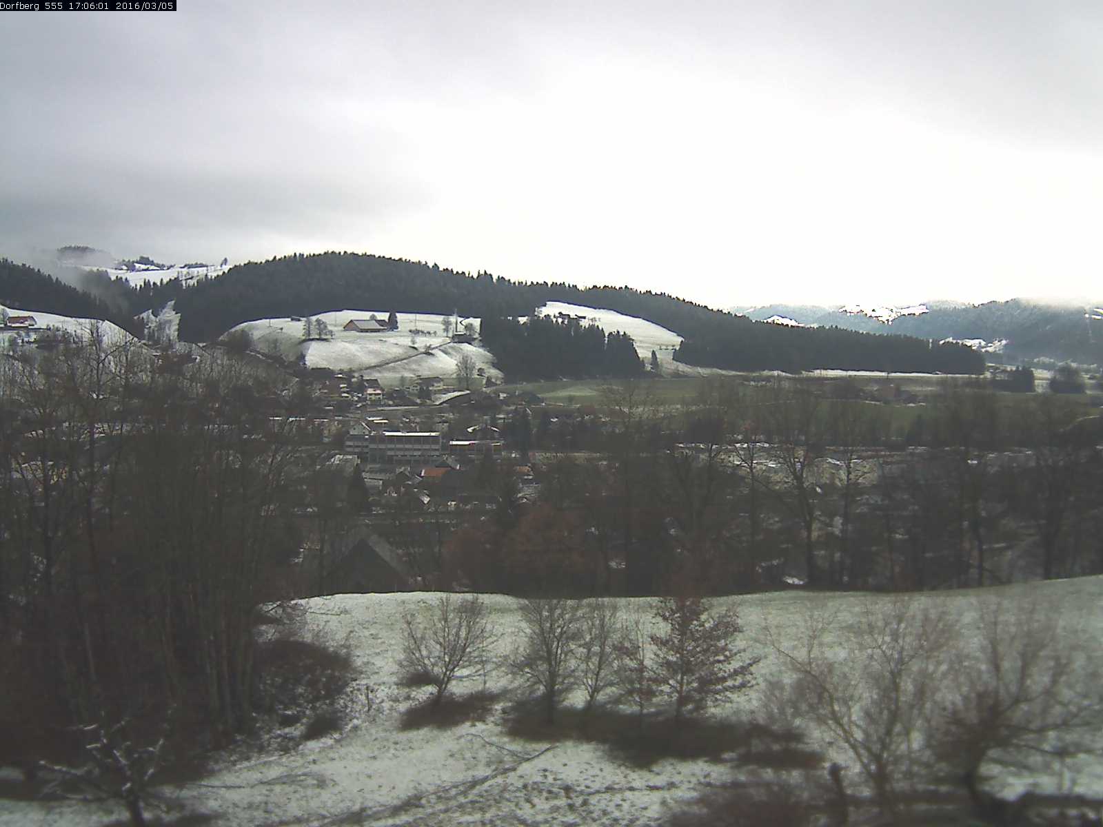 Webcam-Bild: Aussicht vom Dorfberg in Langnau 20160305-170601