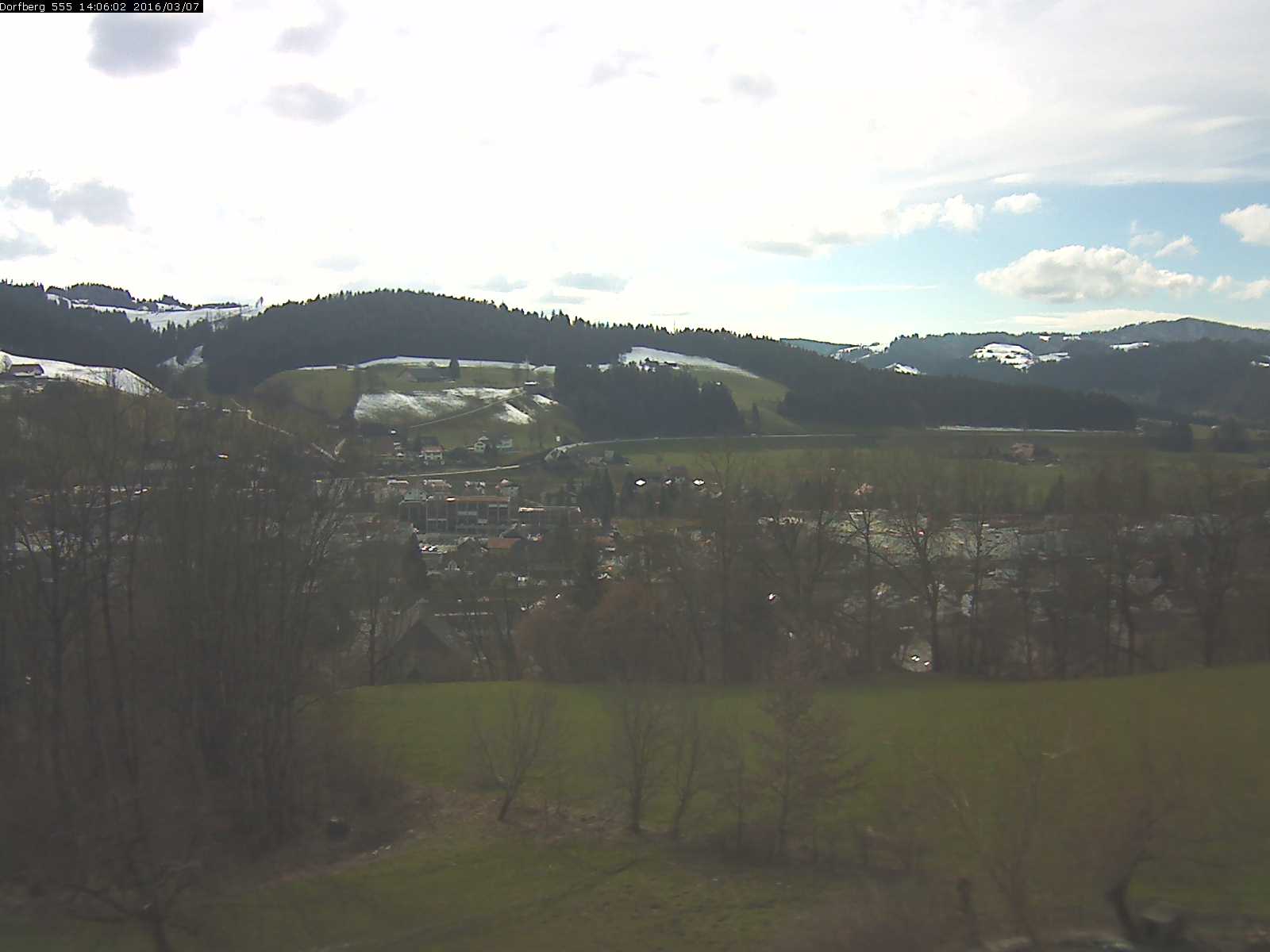Webcam-Bild: Aussicht vom Dorfberg in Langnau 20160307-140601