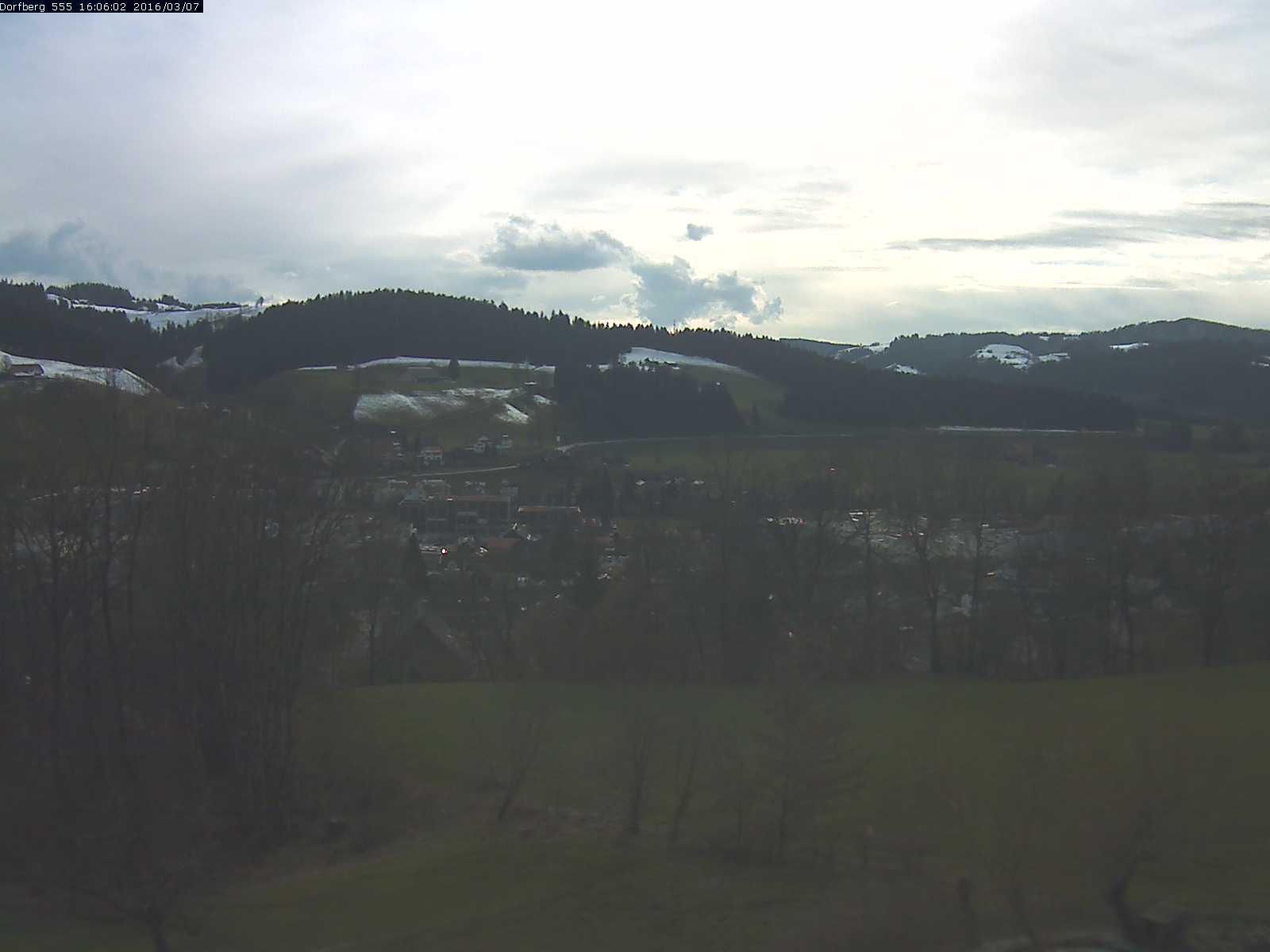 Webcam-Bild: Aussicht vom Dorfberg in Langnau 20160307-160601