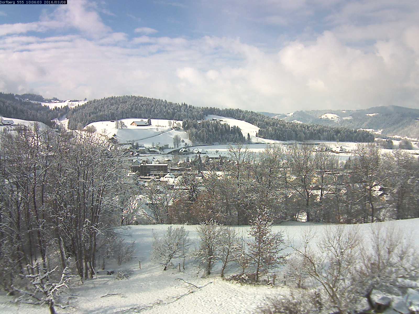 Webcam-Bild: Aussicht vom Dorfberg in Langnau 20160308-100601