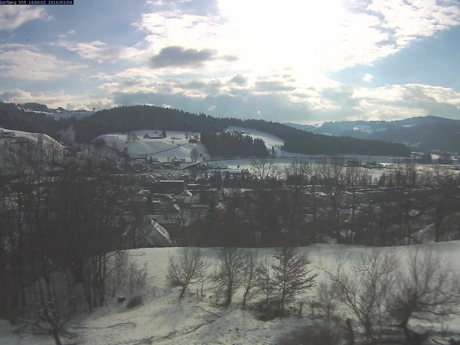 Webcam-Bild: Aussicht vom Dorfberg in Langnau 20160308-160601