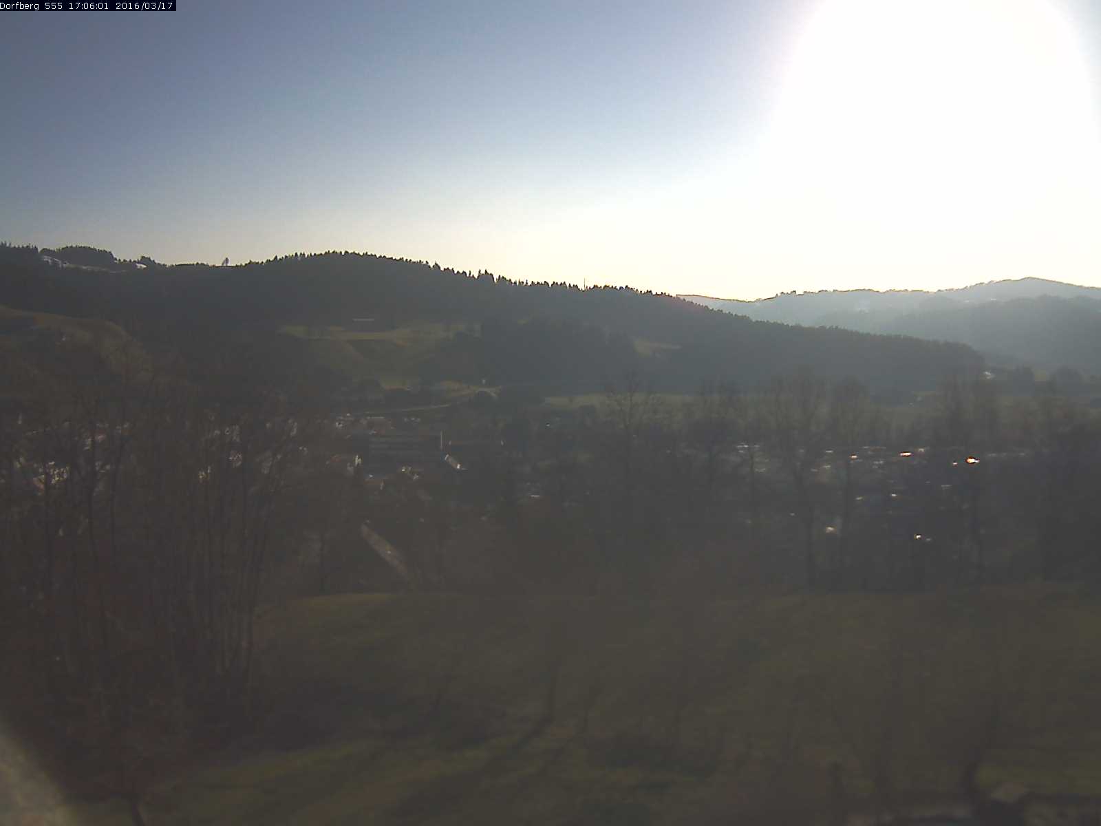 Webcam-Bild: Aussicht vom Dorfberg in Langnau 20160317-170601