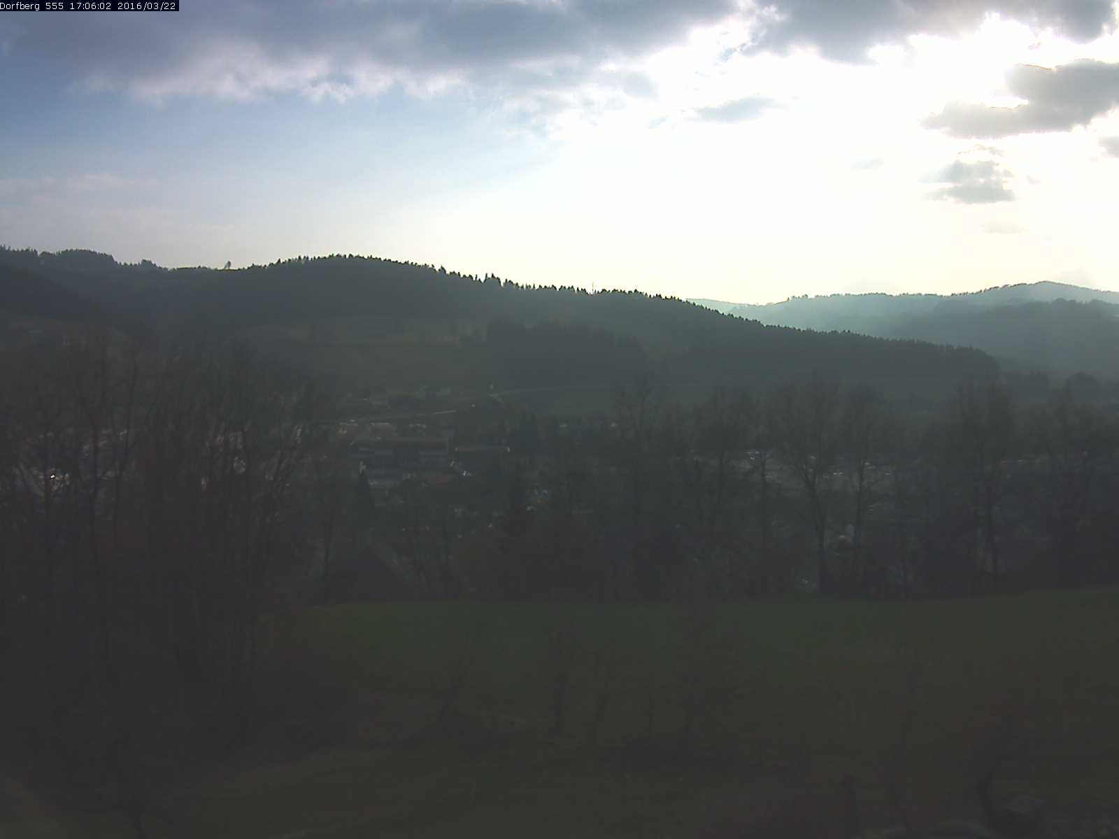 Webcam-Bild: Aussicht vom Dorfberg in Langnau 20160322-170601