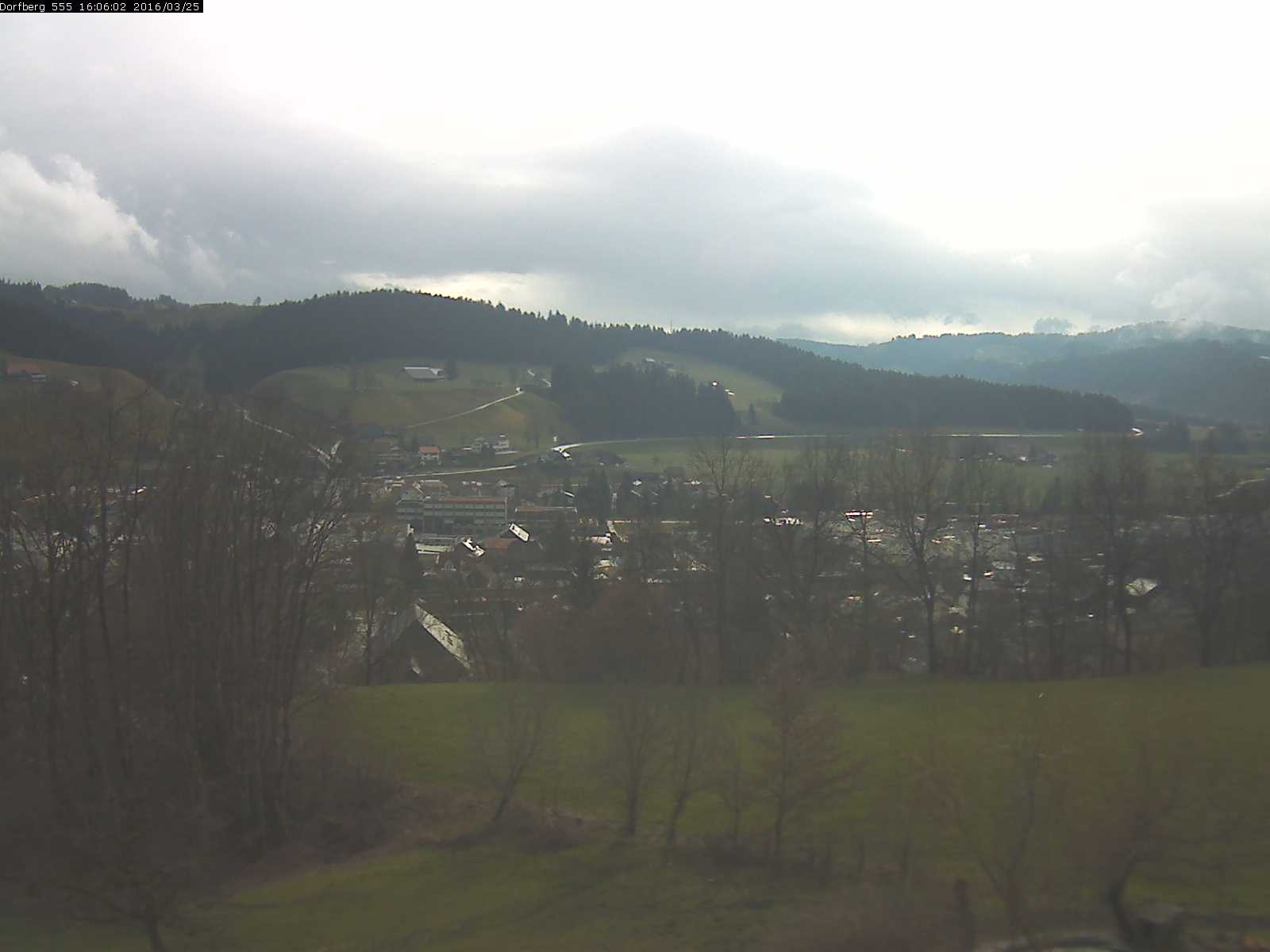 Webcam-Bild: Aussicht vom Dorfberg in Langnau 20160325-160601