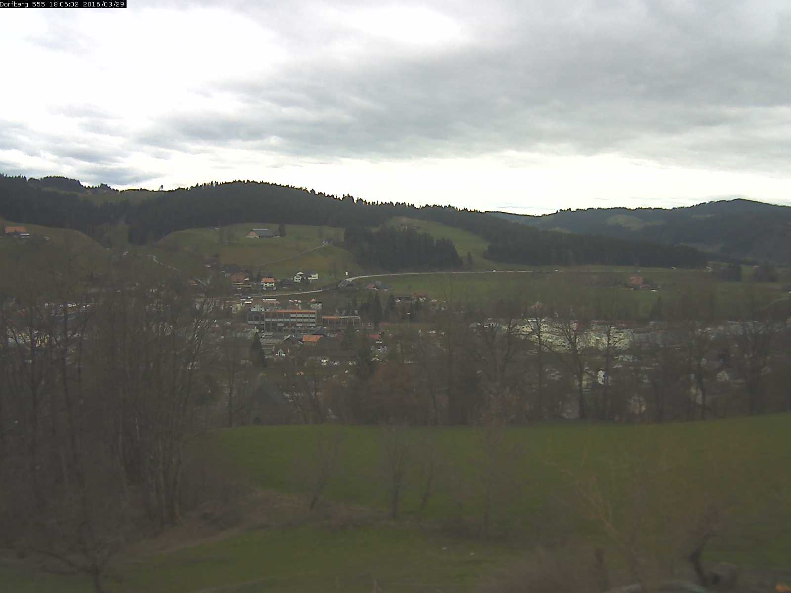 Webcam-Bild: Aussicht vom Dorfberg in Langnau 20160329-180601