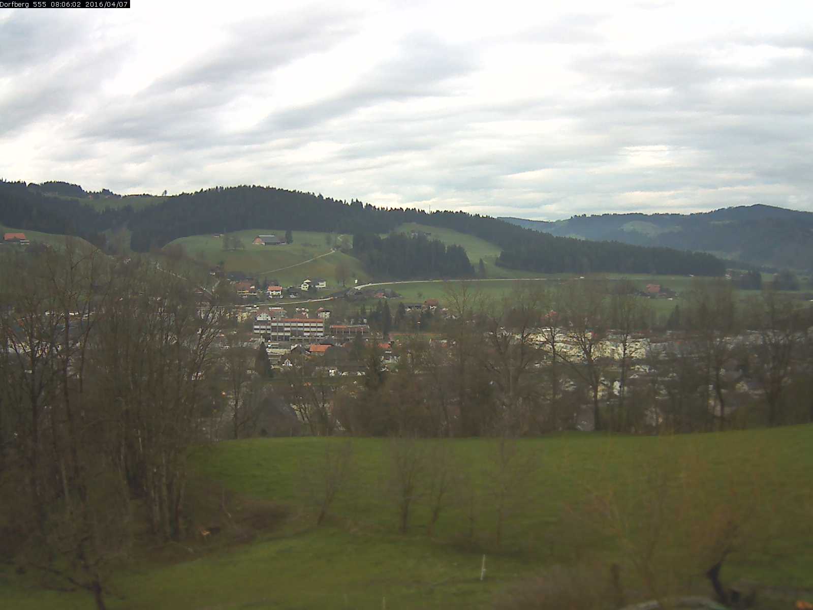 Webcam-Bild: Aussicht vom Dorfberg in Langnau 20160407-080601
