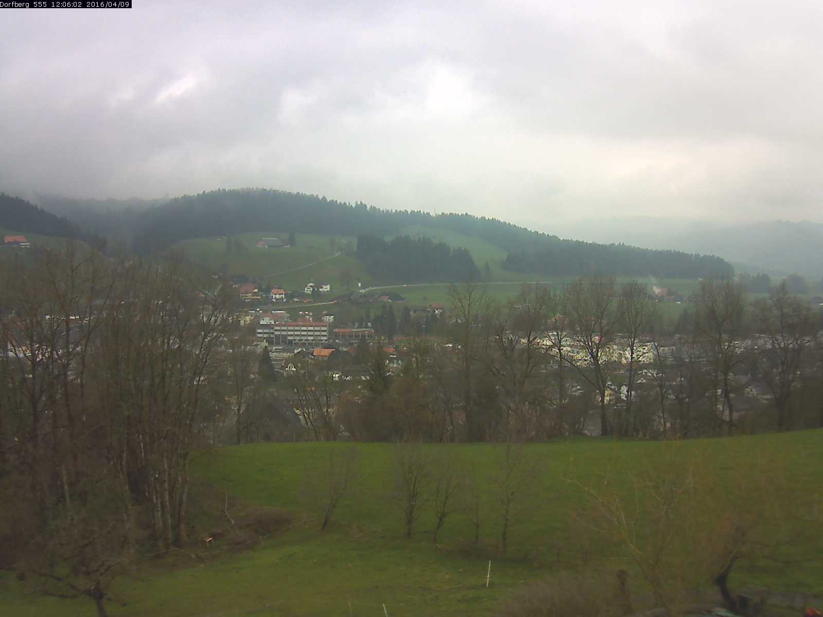 Webcam-Bild: Aussicht vom Dorfberg in Langnau 20160409-120602