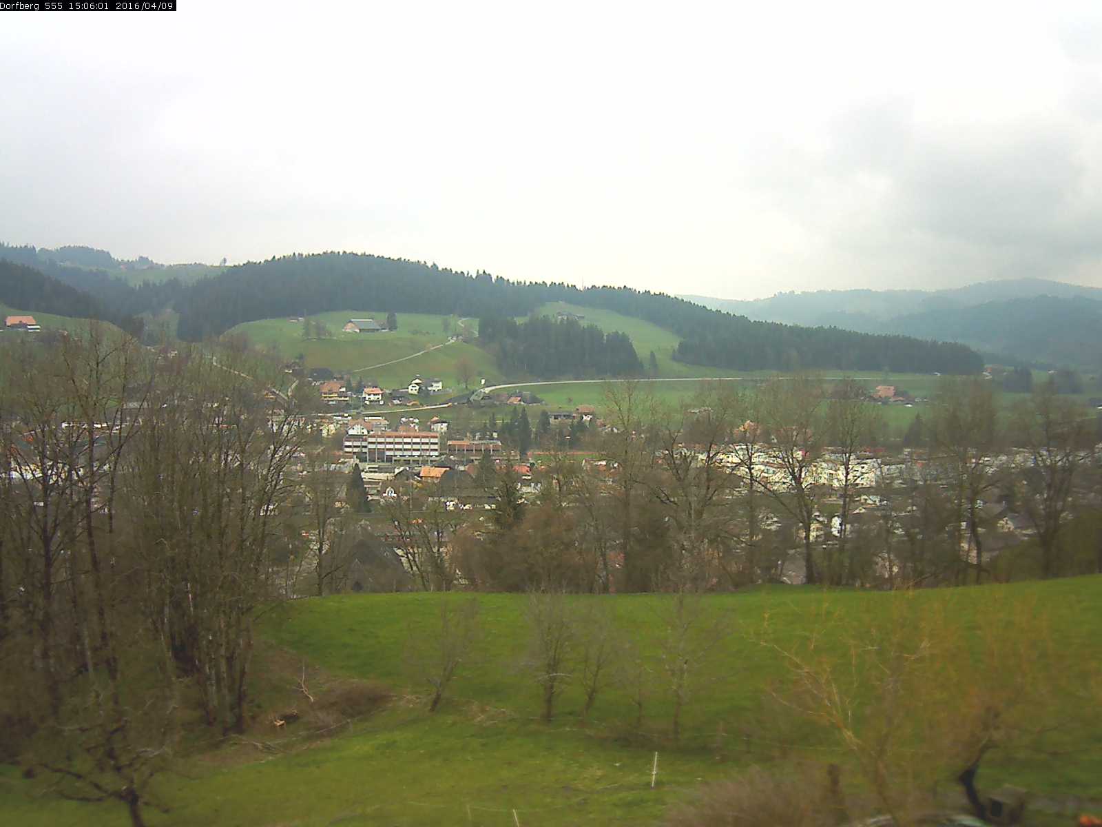 Webcam-Bild: Aussicht vom Dorfberg in Langnau 20160409-150601