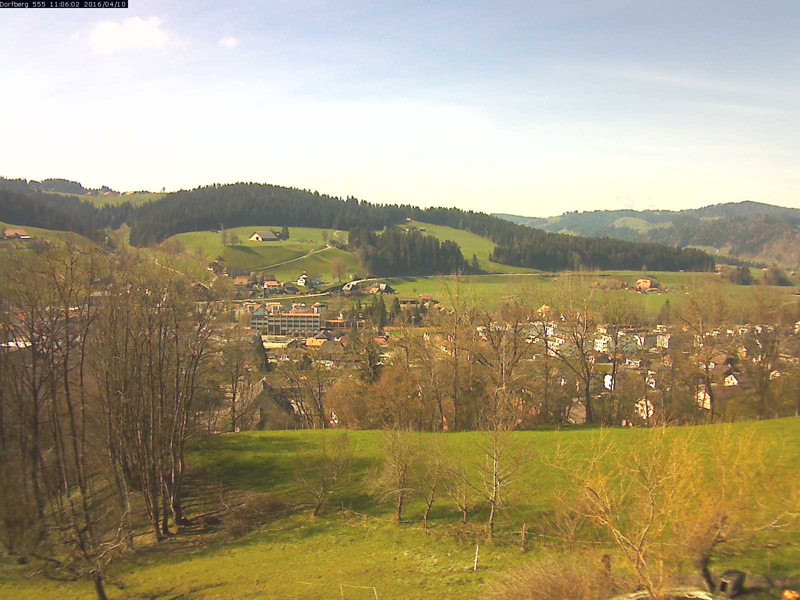 Webcam-Bild: Aussicht vom Dorfberg in Langnau 20160410-110601
