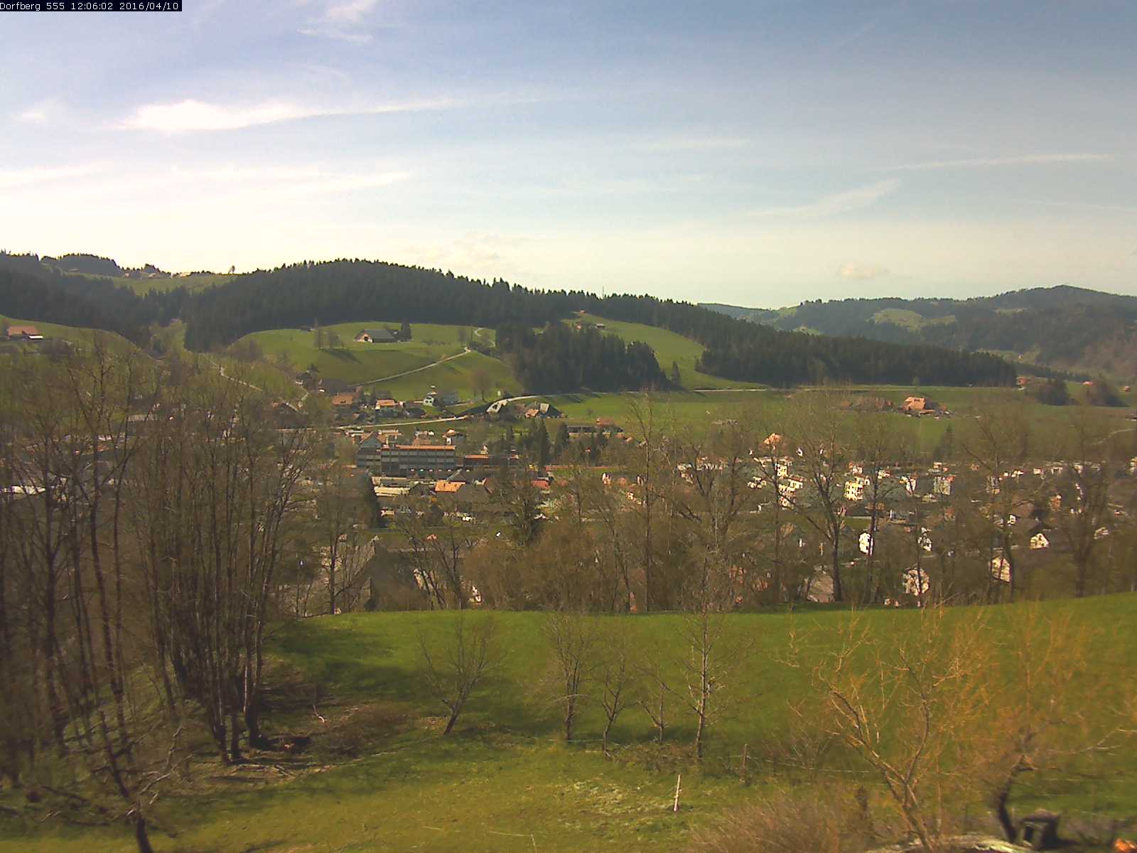 Webcam-Bild: Aussicht vom Dorfberg in Langnau 20160410-120601