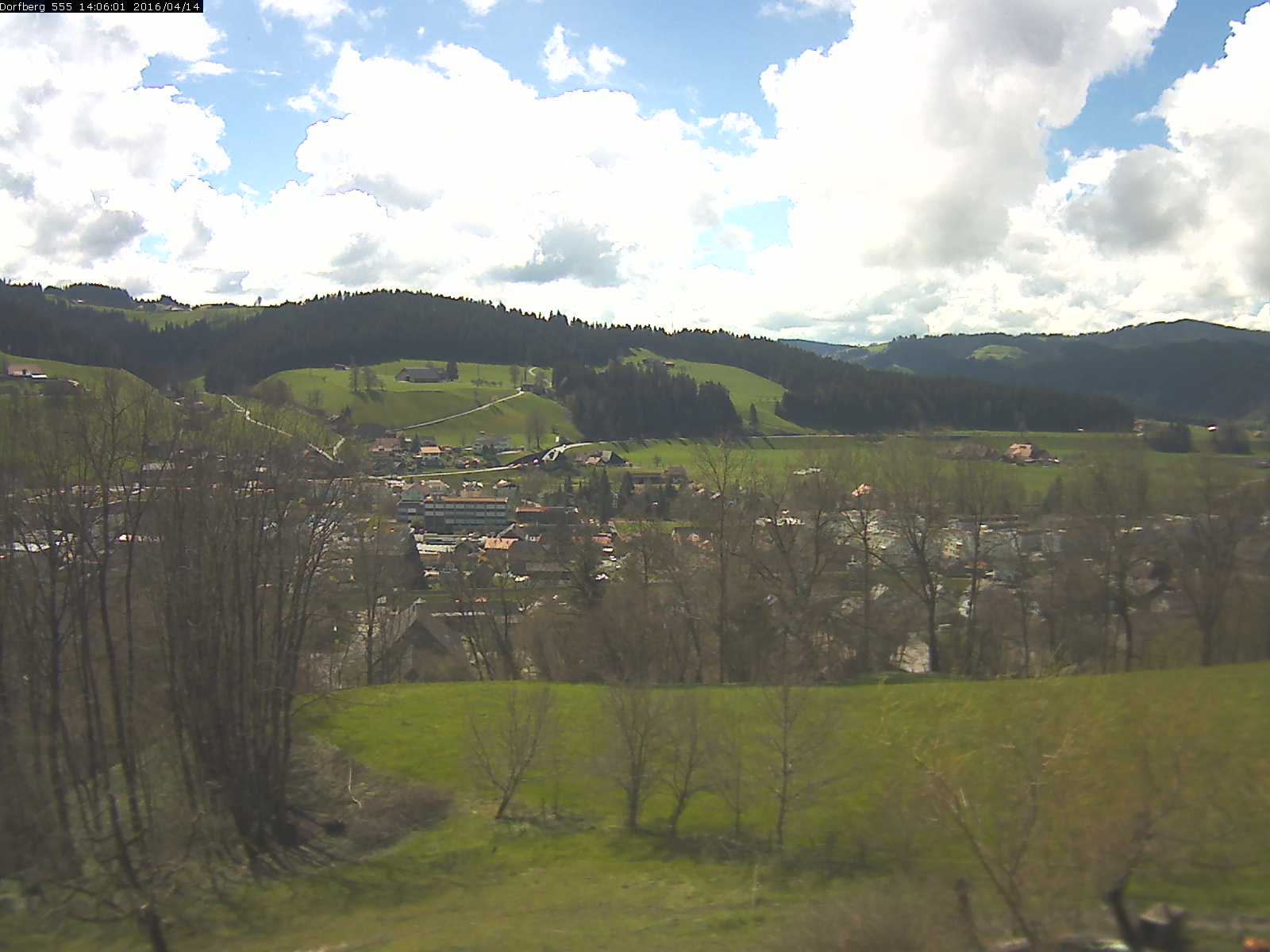 Webcam-Bild: Aussicht vom Dorfberg in Langnau 20160414-140601
