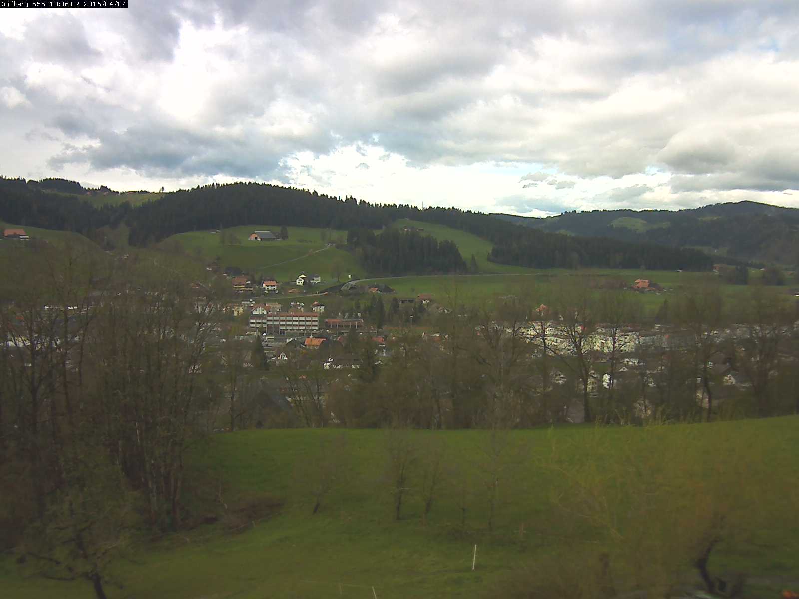 Webcam-Bild: Aussicht vom Dorfberg in Langnau 20160417-100601