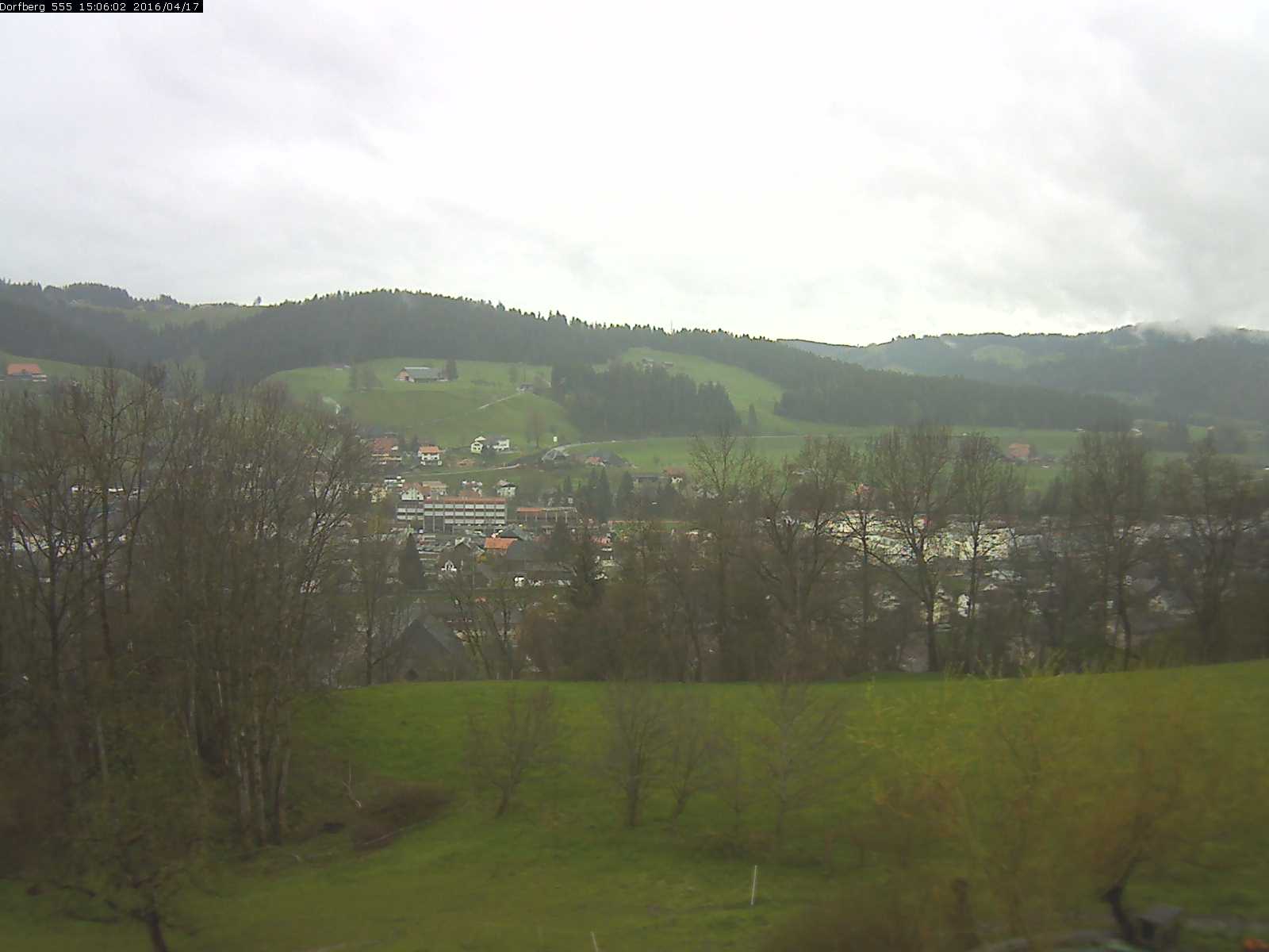 Webcam-Bild: Aussicht vom Dorfberg in Langnau 20160417-150601