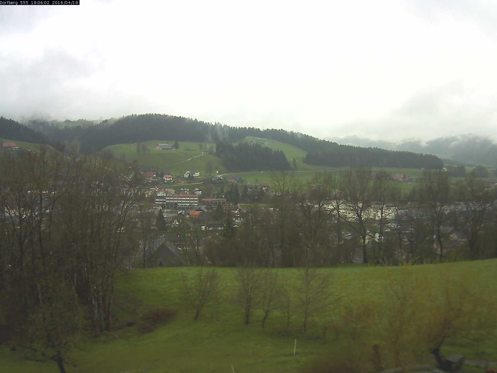 Webcam-Bild: Aussicht vom Dorfberg in Langnau 20160418-180601