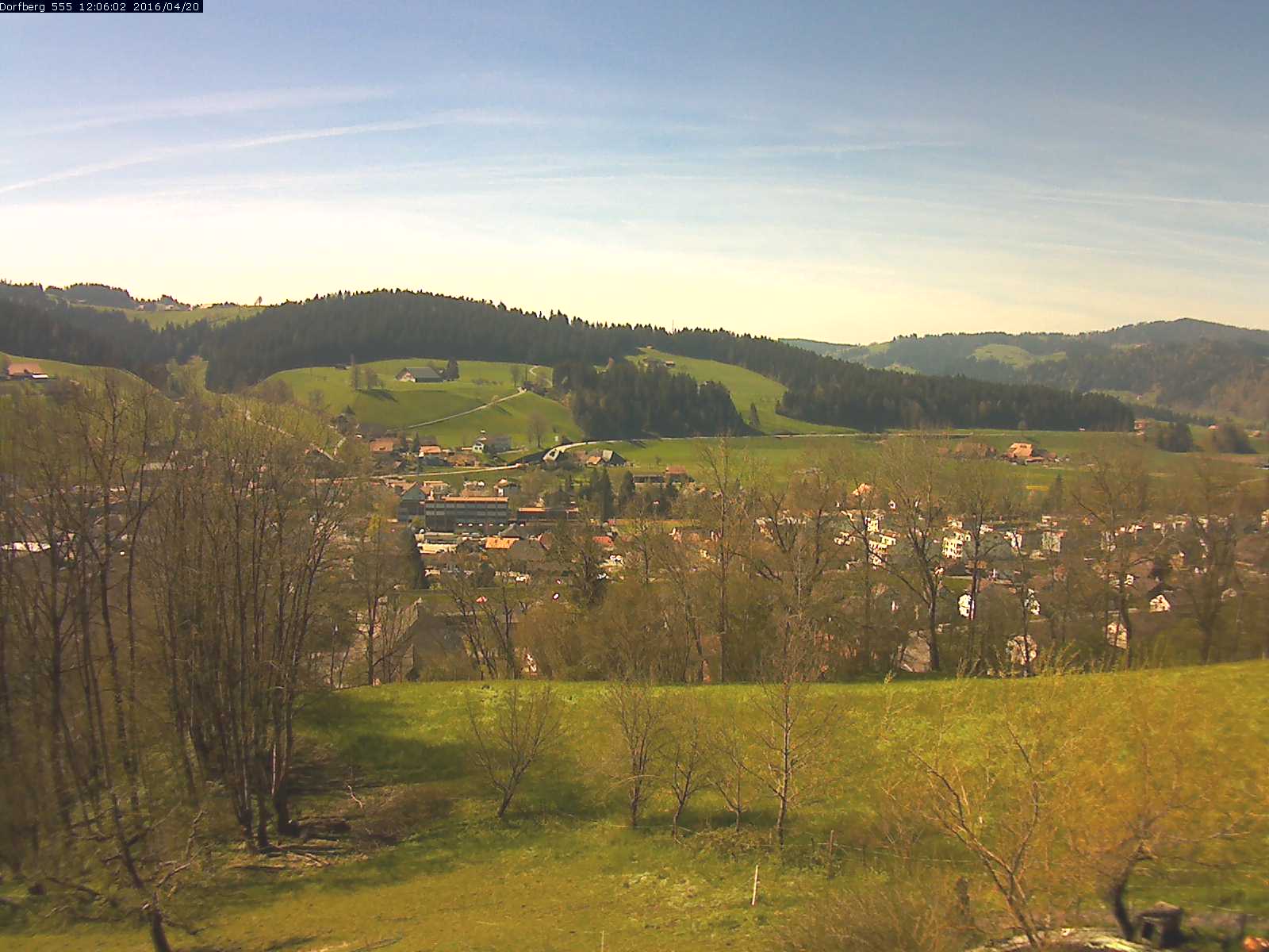 Webcam-Bild: Aussicht vom Dorfberg in Langnau 20160420-120601