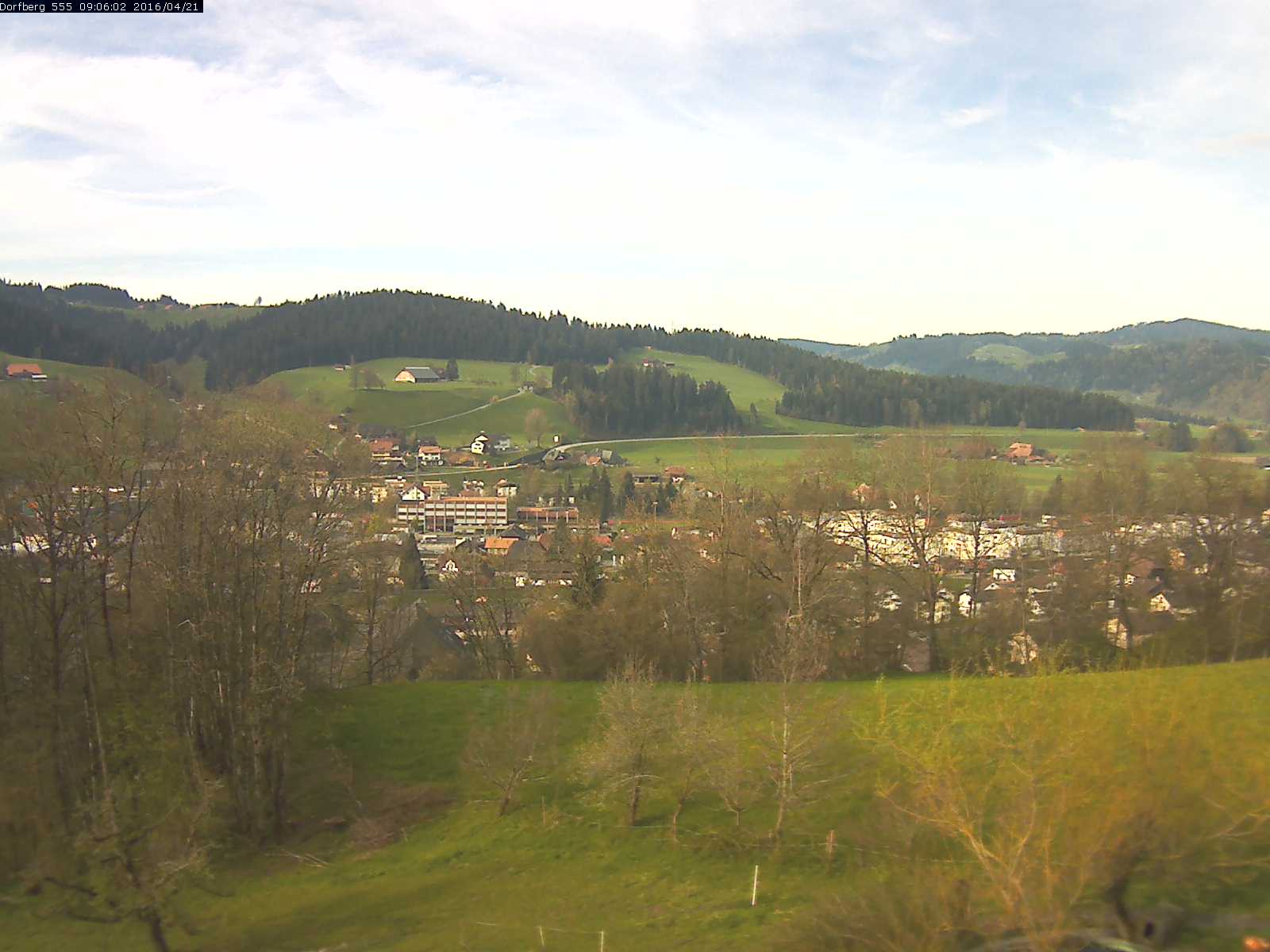Webcam-Bild: Aussicht vom Dorfberg in Langnau 20160421-090601