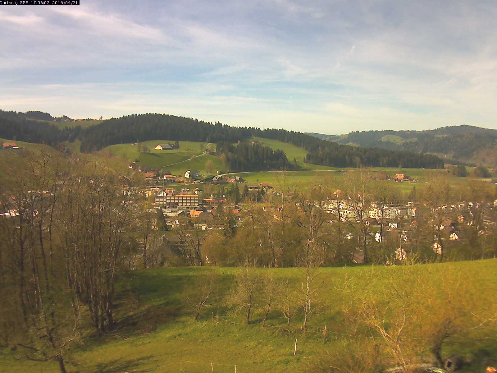 Webcam-Bild: Aussicht vom Dorfberg in Langnau 20160421-100601