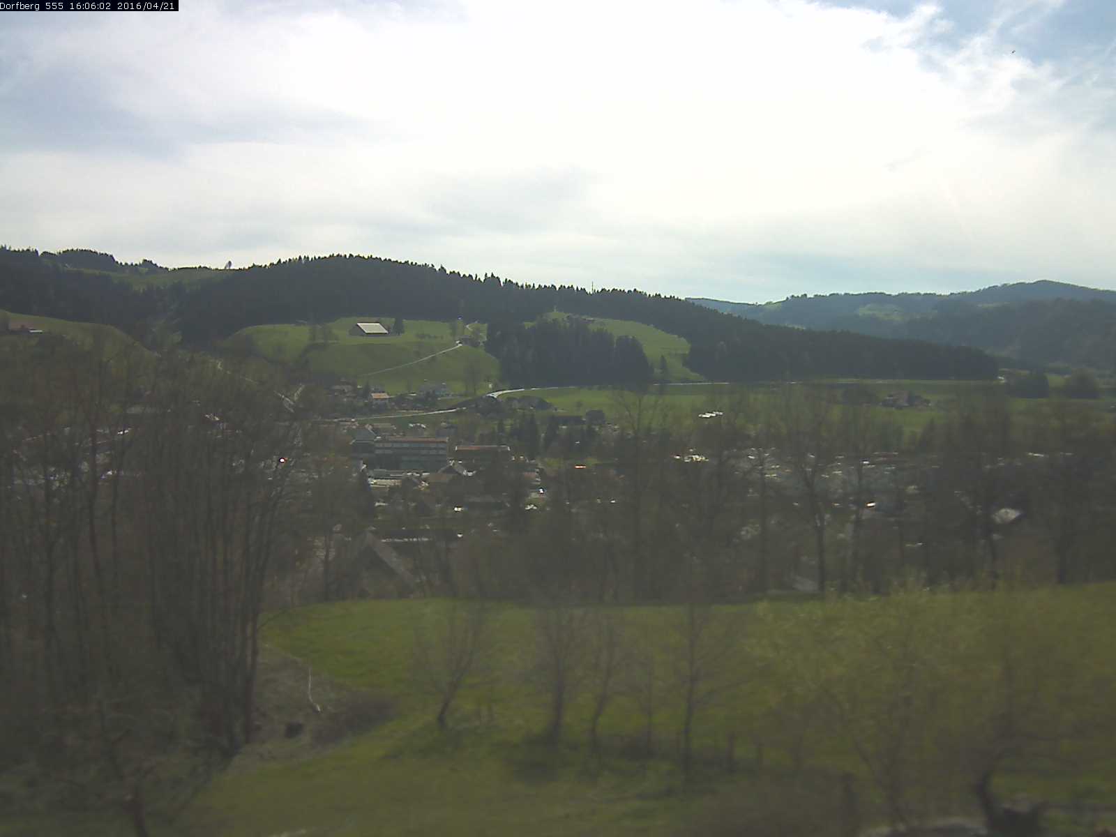 Webcam-Bild: Aussicht vom Dorfberg in Langnau 20160421-160601
