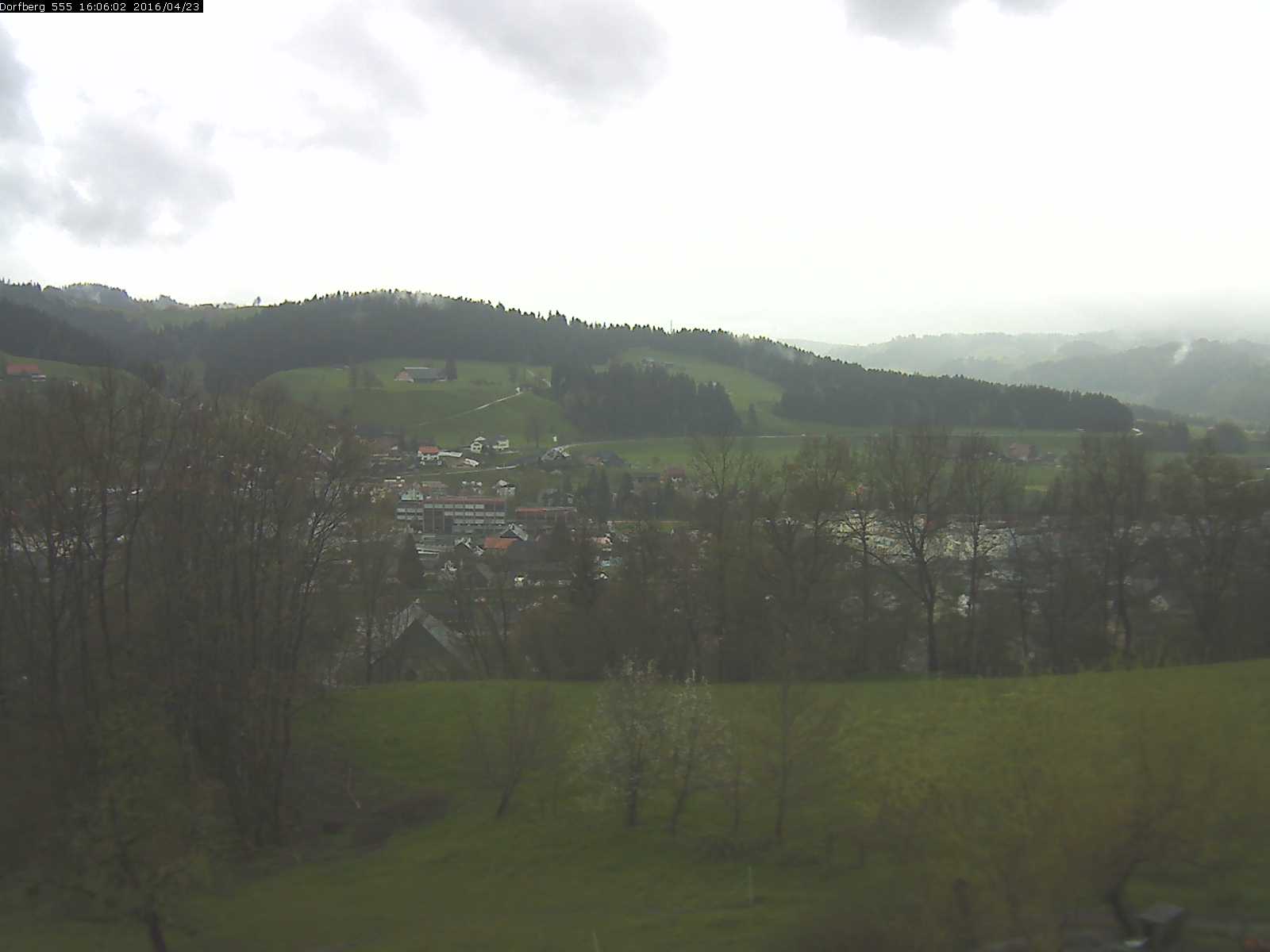 Webcam-Bild: Aussicht vom Dorfberg in Langnau 20160423-160601