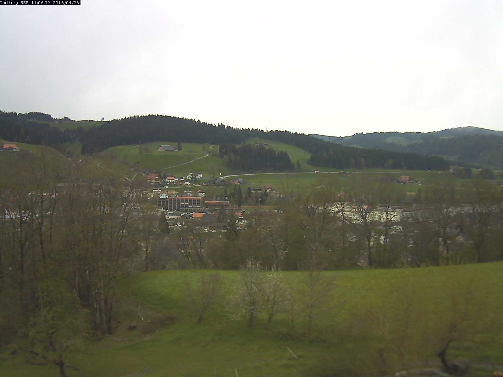 Webcam-Bild: Aussicht vom Dorfberg in Langnau 20160426-110601