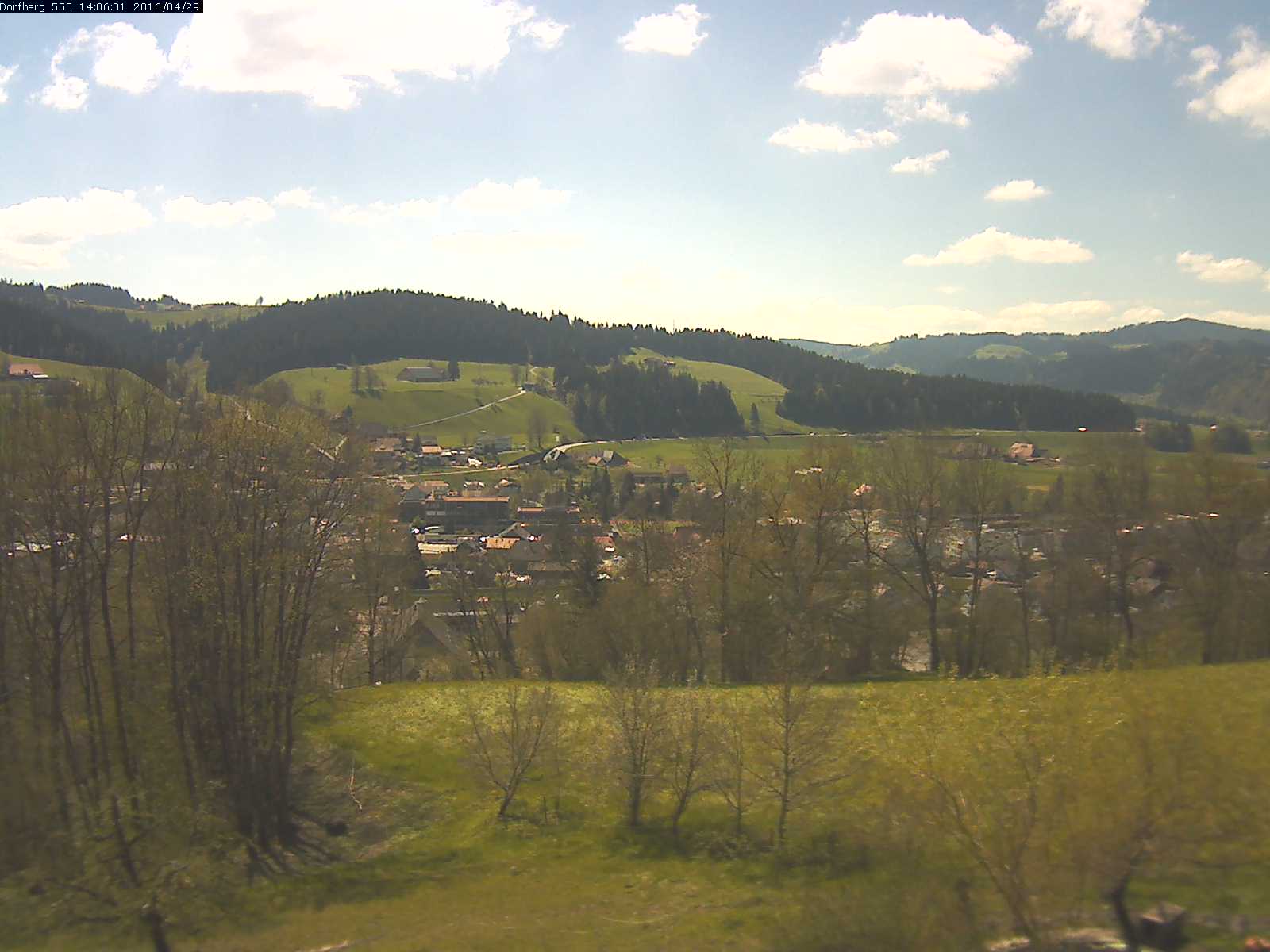 Webcam-Bild: Aussicht vom Dorfberg in Langnau 20160429-140601