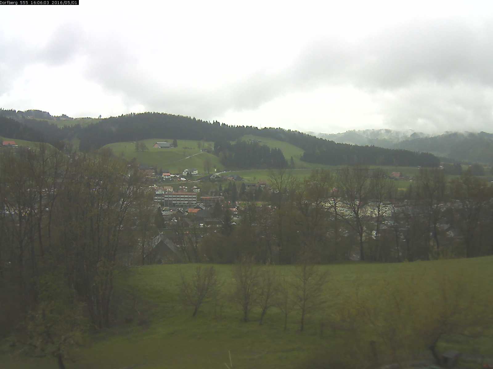 Webcam-Bild: Aussicht vom Dorfberg in Langnau 20160501-160601