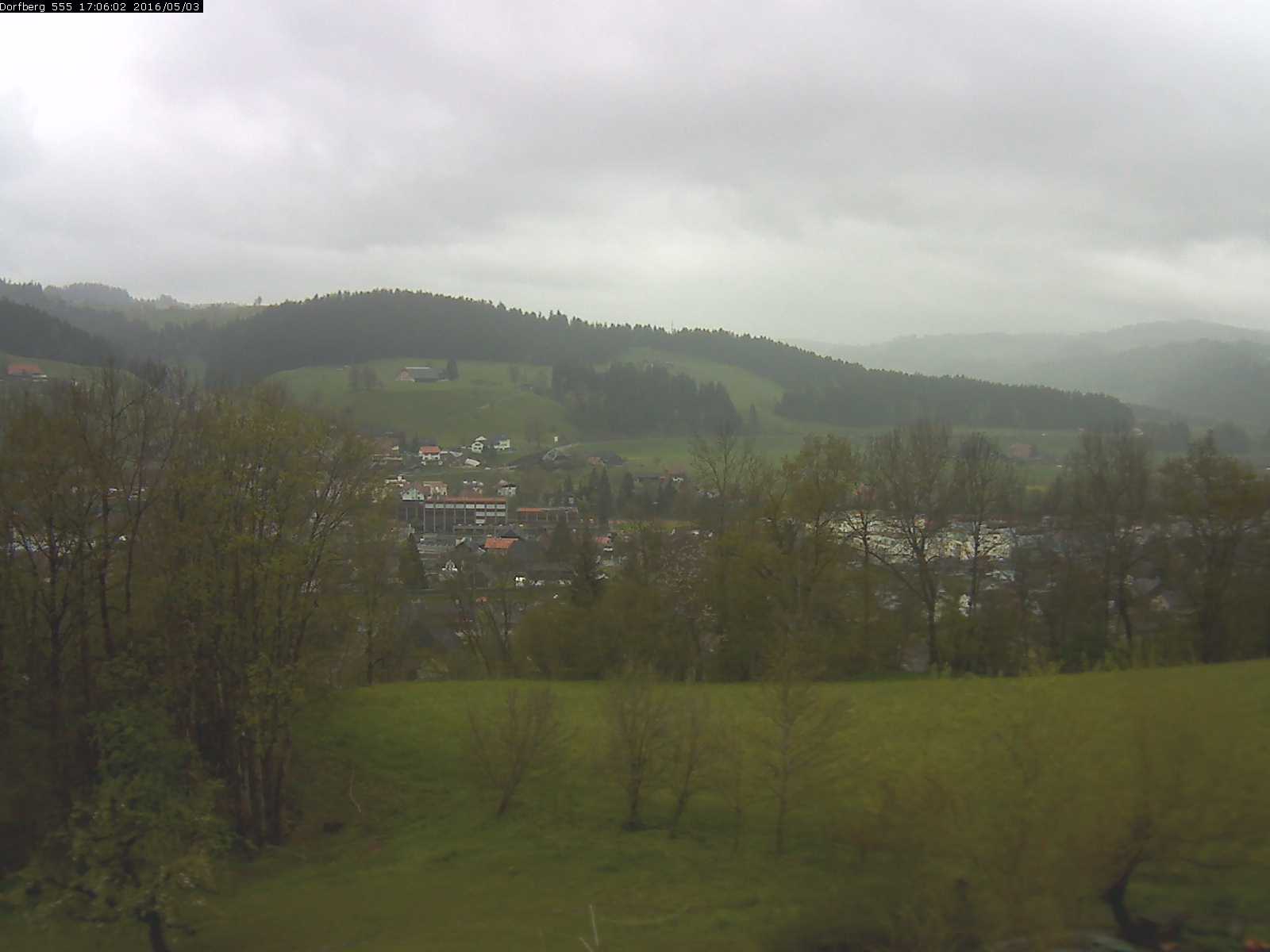 Webcam-Bild: Aussicht vom Dorfberg in Langnau 20160503-170601