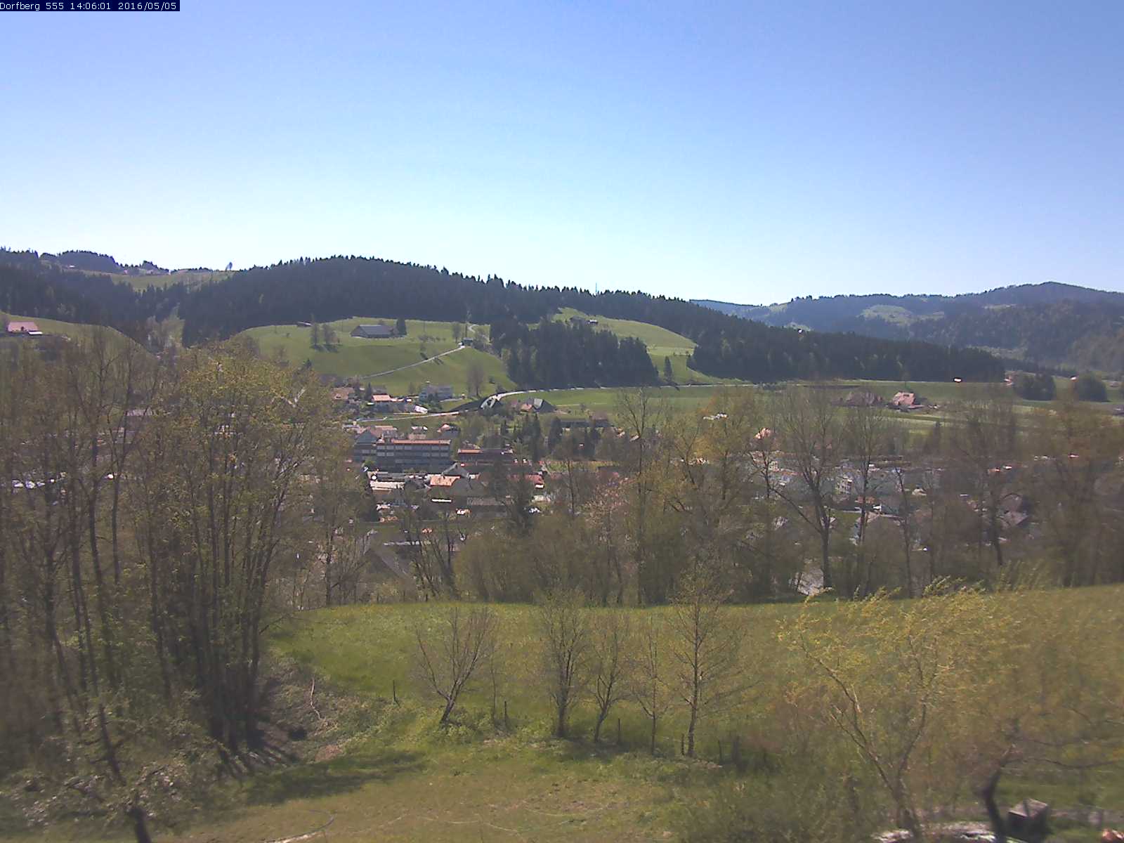Webcam-Bild: Aussicht vom Dorfberg in Langnau 20160505-140601