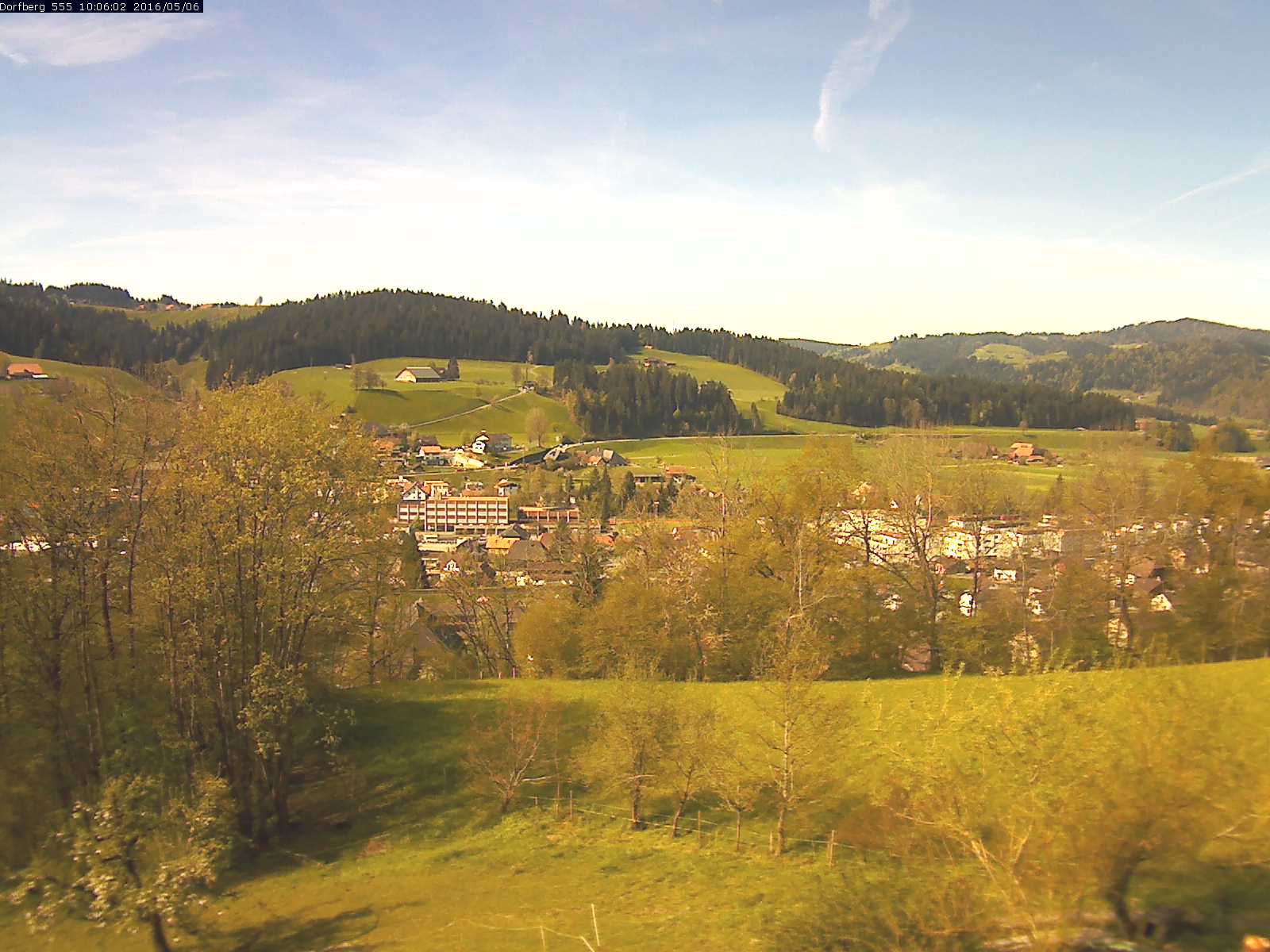 Webcam-Bild: Aussicht vom Dorfberg in Langnau 20160506-100601