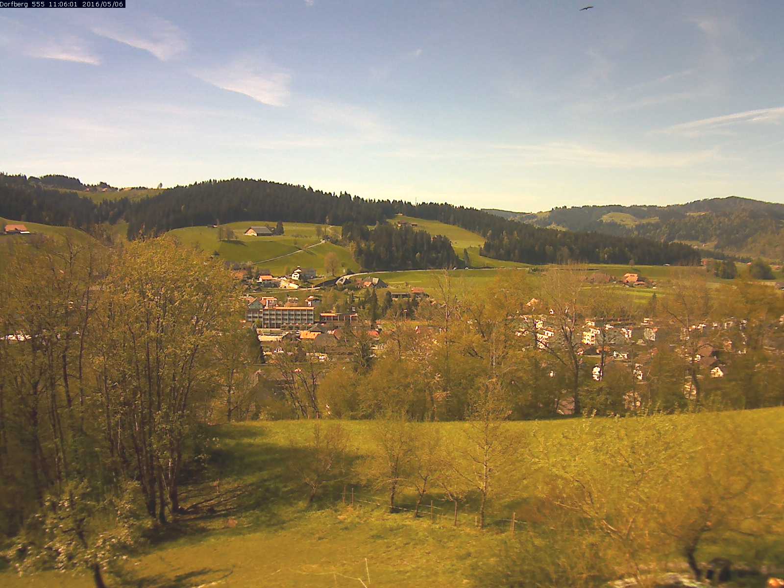 Webcam-Bild: Aussicht vom Dorfberg in Langnau 20160506-110601