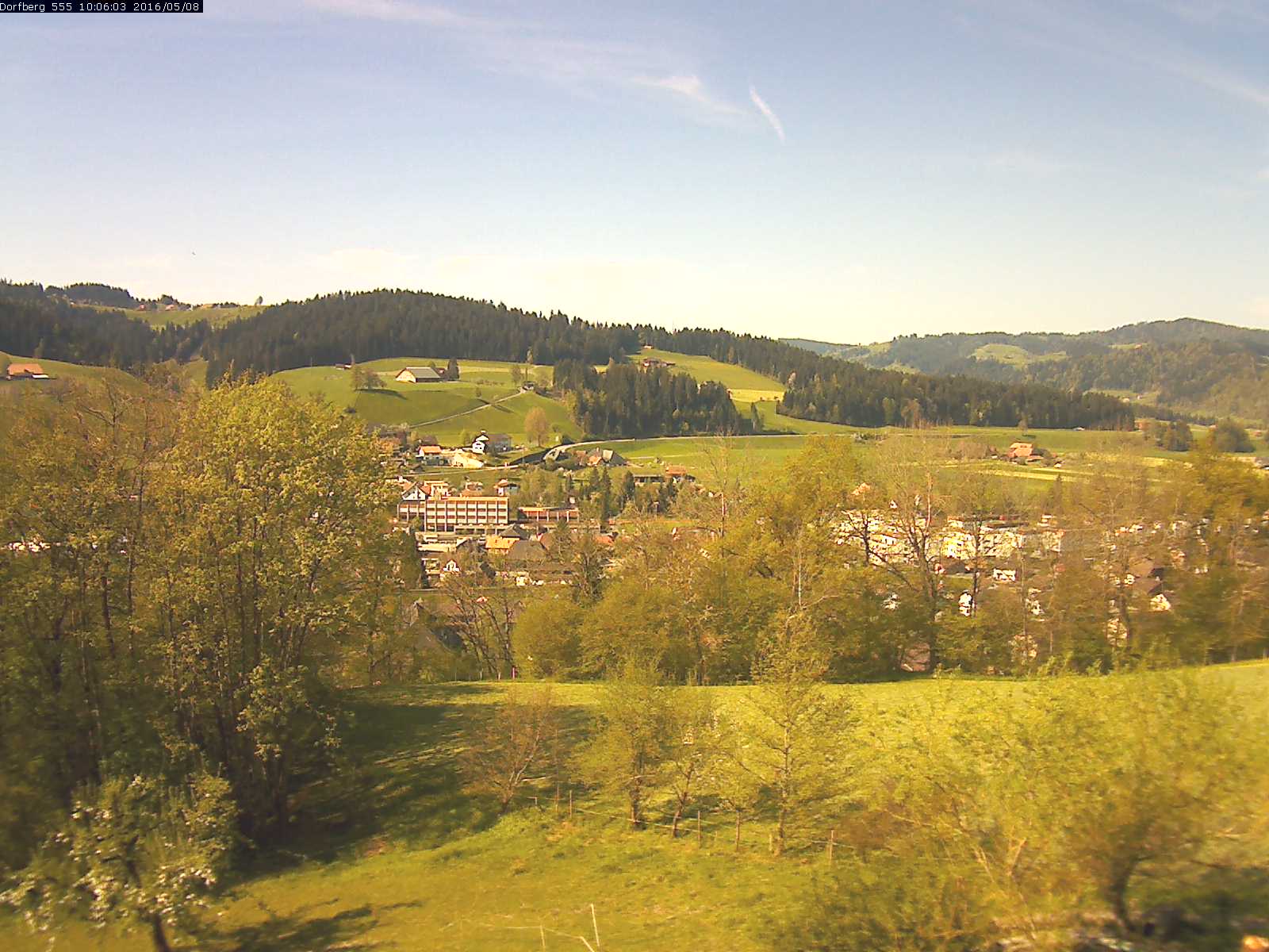 Webcam-Bild: Aussicht vom Dorfberg in Langnau 20160508-100601