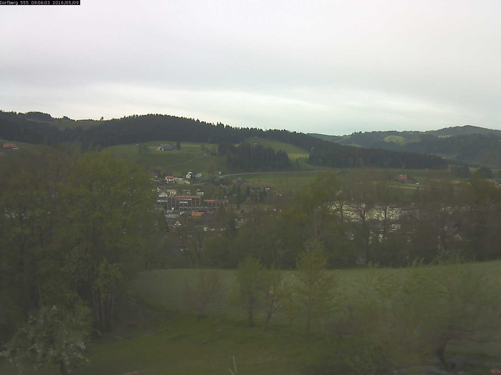 Webcam-Bild: Aussicht vom Dorfberg in Langnau 20160509-090601