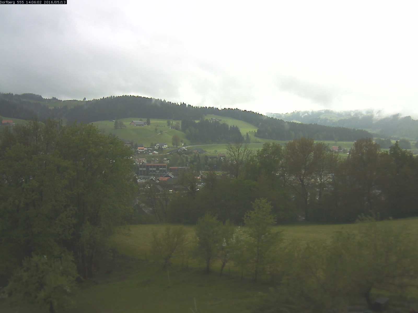 Webcam-Bild: Aussicht vom Dorfberg in Langnau 20160513-140601